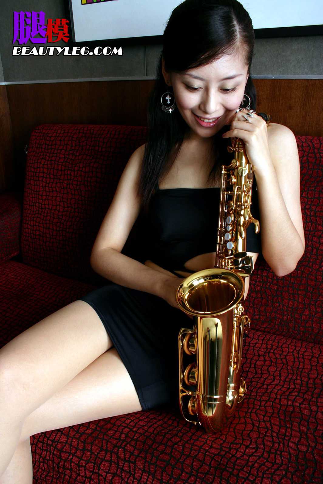 [BeautyLeg] No.002 Flora 台灣台北 170 pics 在现浏览第33张