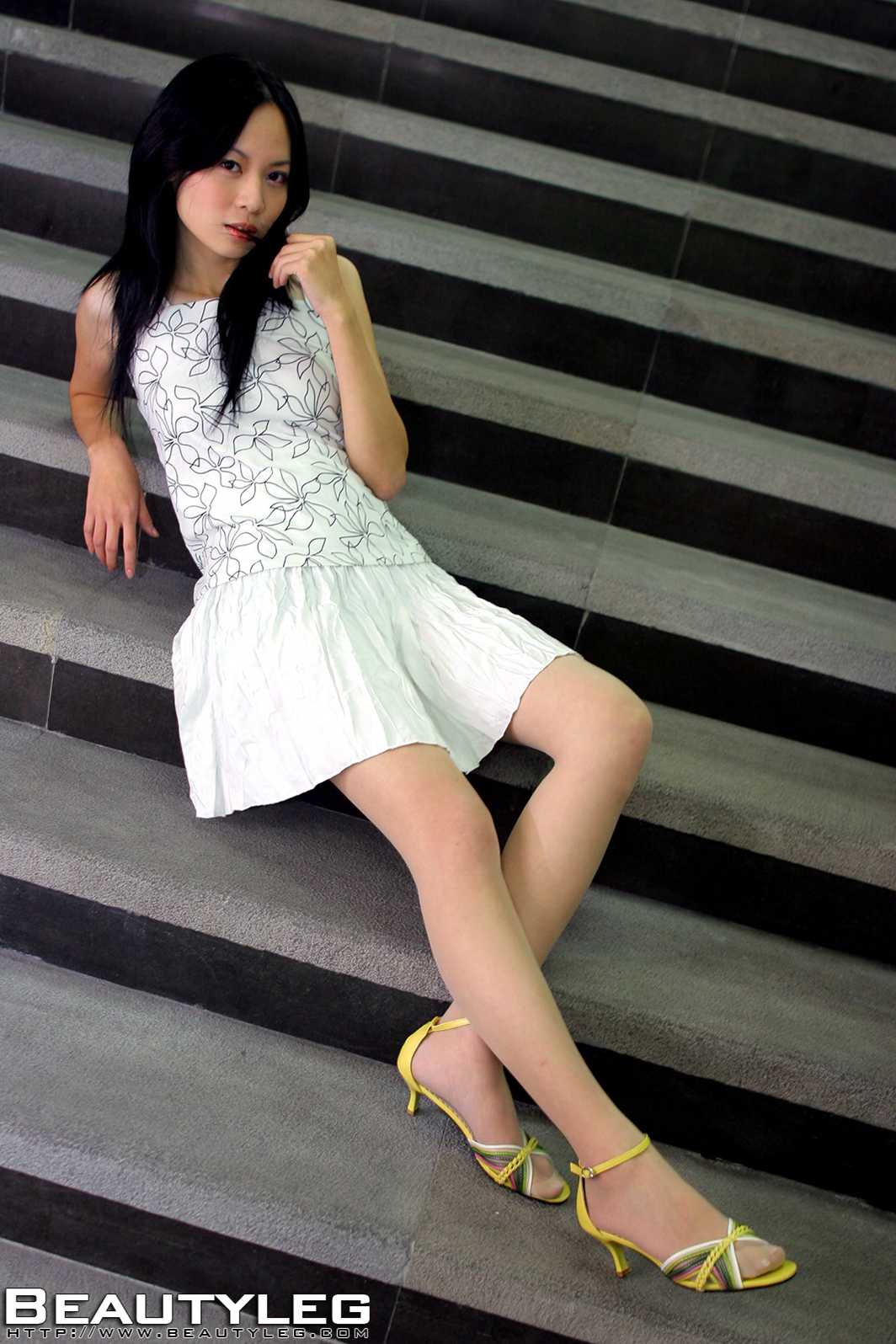 [BeautyLeg] No.048 孟瑶 在现浏览第4张