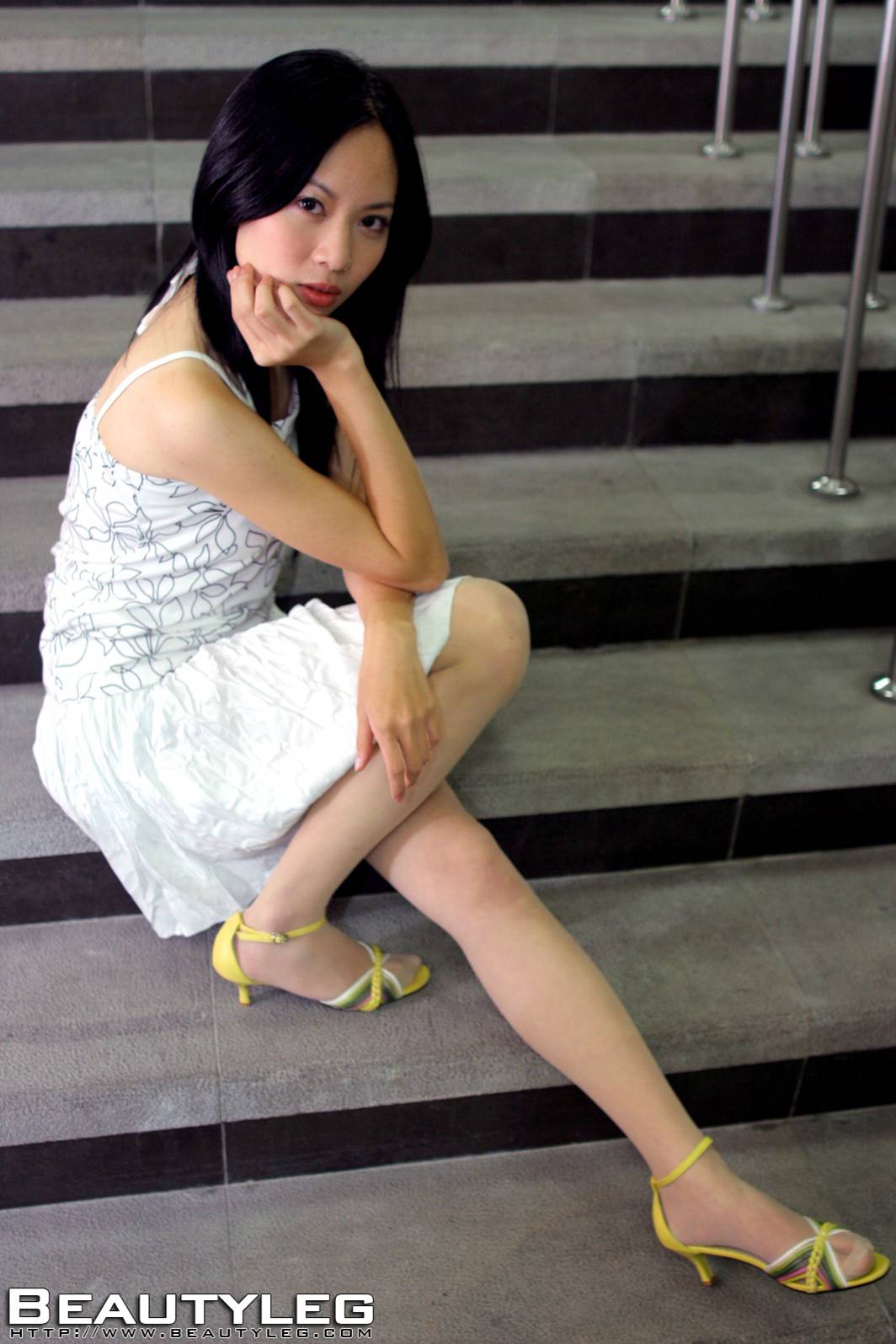 [BeautyLeg] No.048 孟瑶 在现浏览第13张