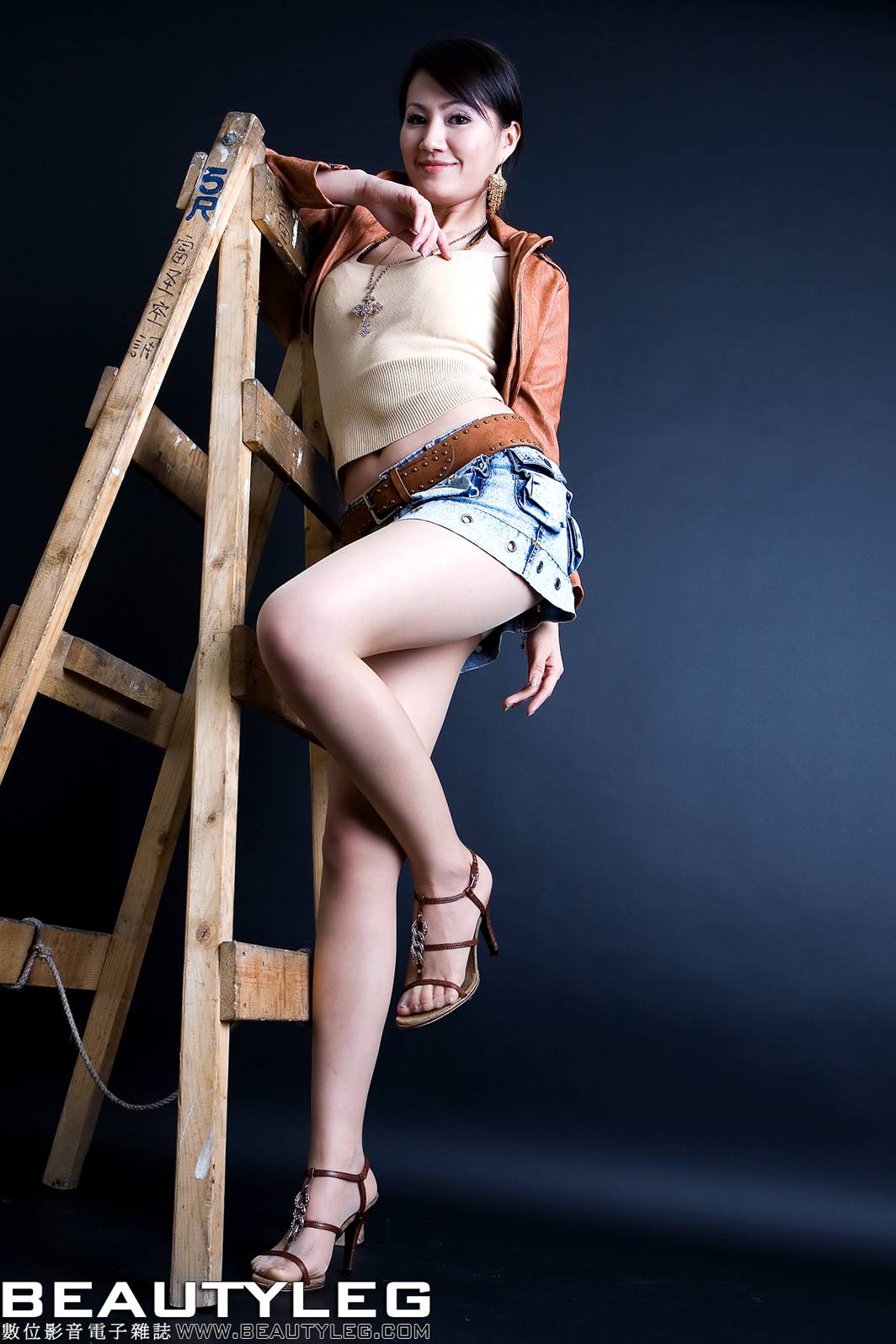 [BeautyLeg] No.104 Shine 75 pics 在现浏览第18张