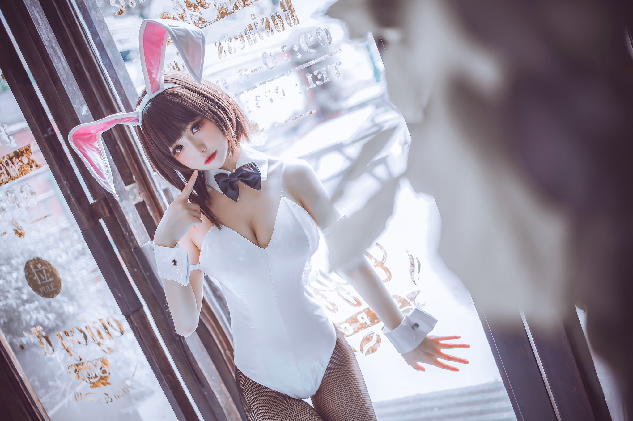 [网红COSER写真] Coser衣衣 - 加藤惠兔女郎第3张