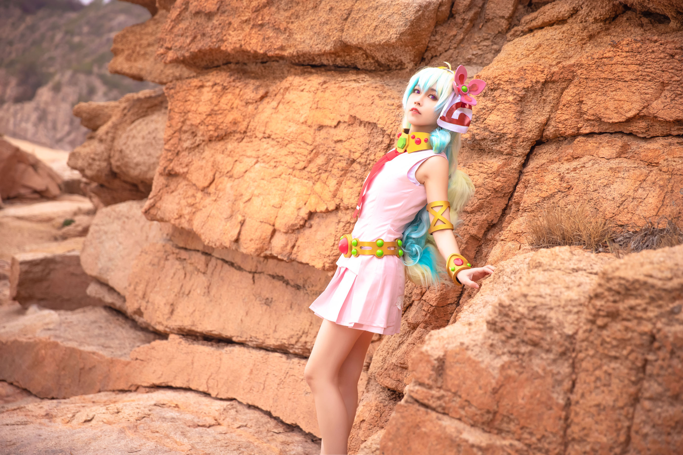 [网红COSER写真] 动漫博主G44不会受伤 - 尼娅第5张