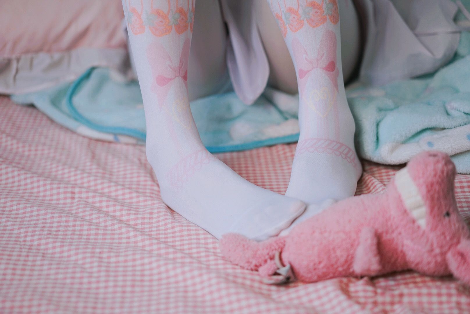 [网红COSER写真] 萌妹子眼酱大魔王w - 踩玩偶第5张