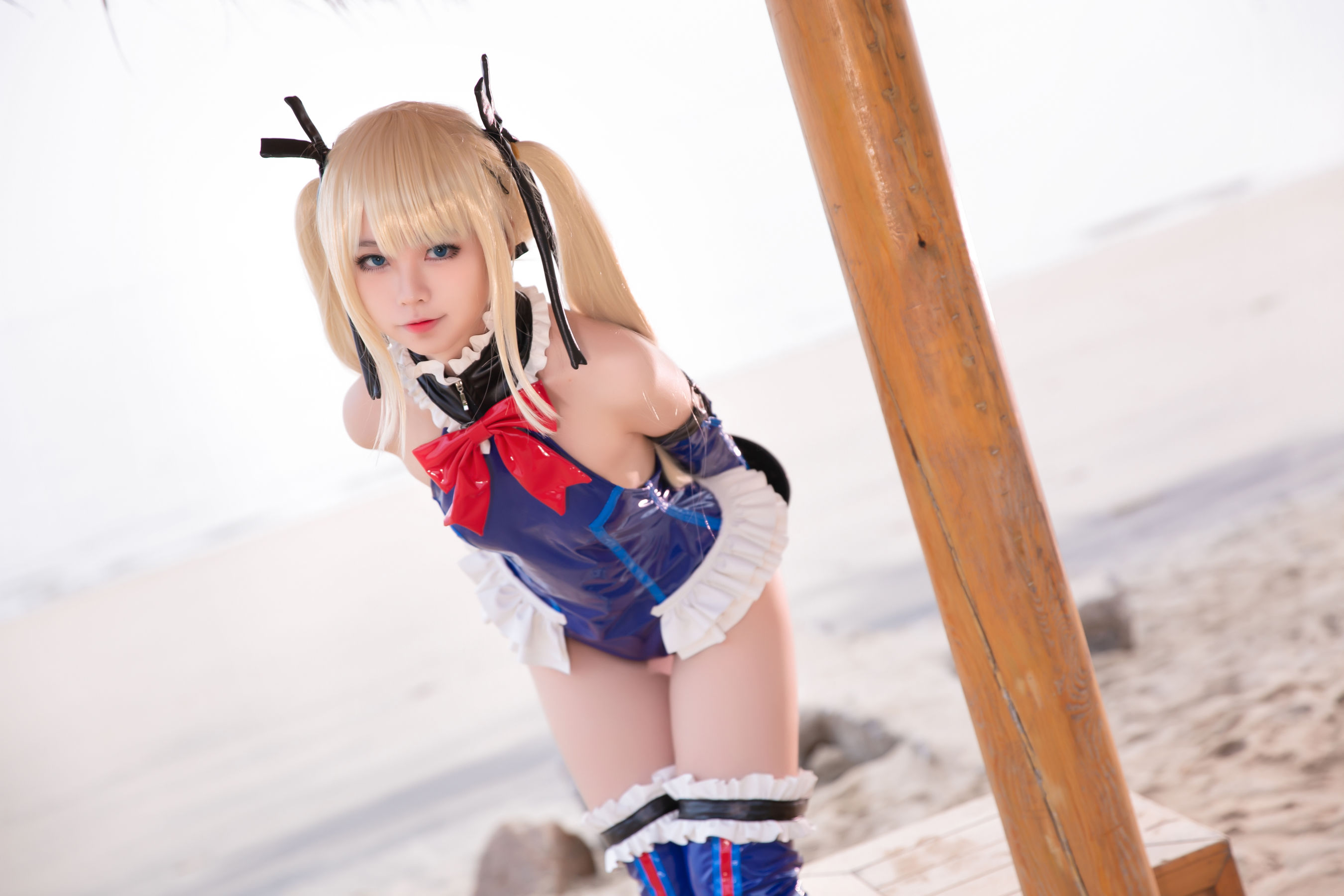 [网红COSER写真] 动漫博主G44不会受伤 - 玛丽连体衣第4张