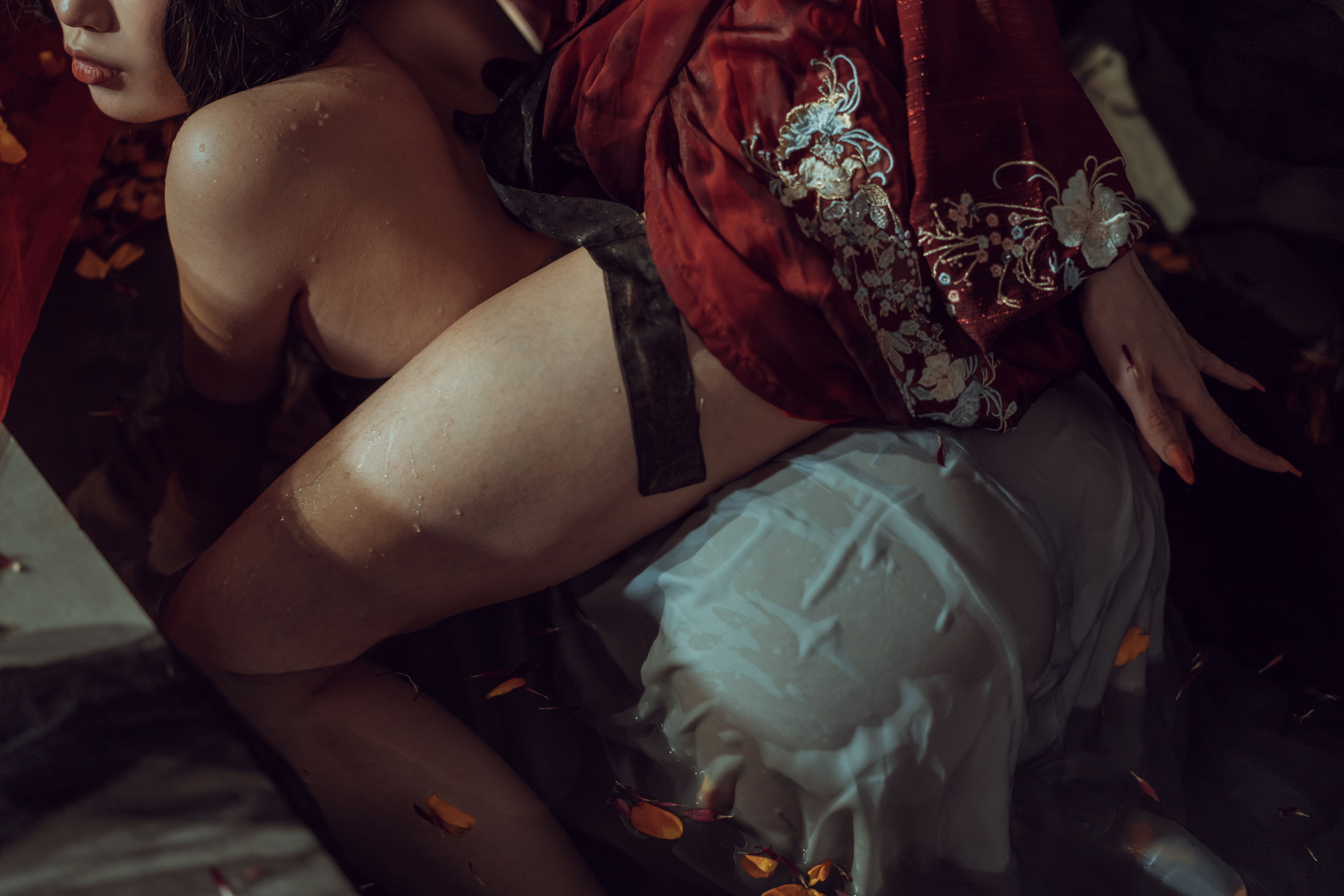 [COS福利] 秋和柯基(夏小秋秋秋) - 昏红帐第16张