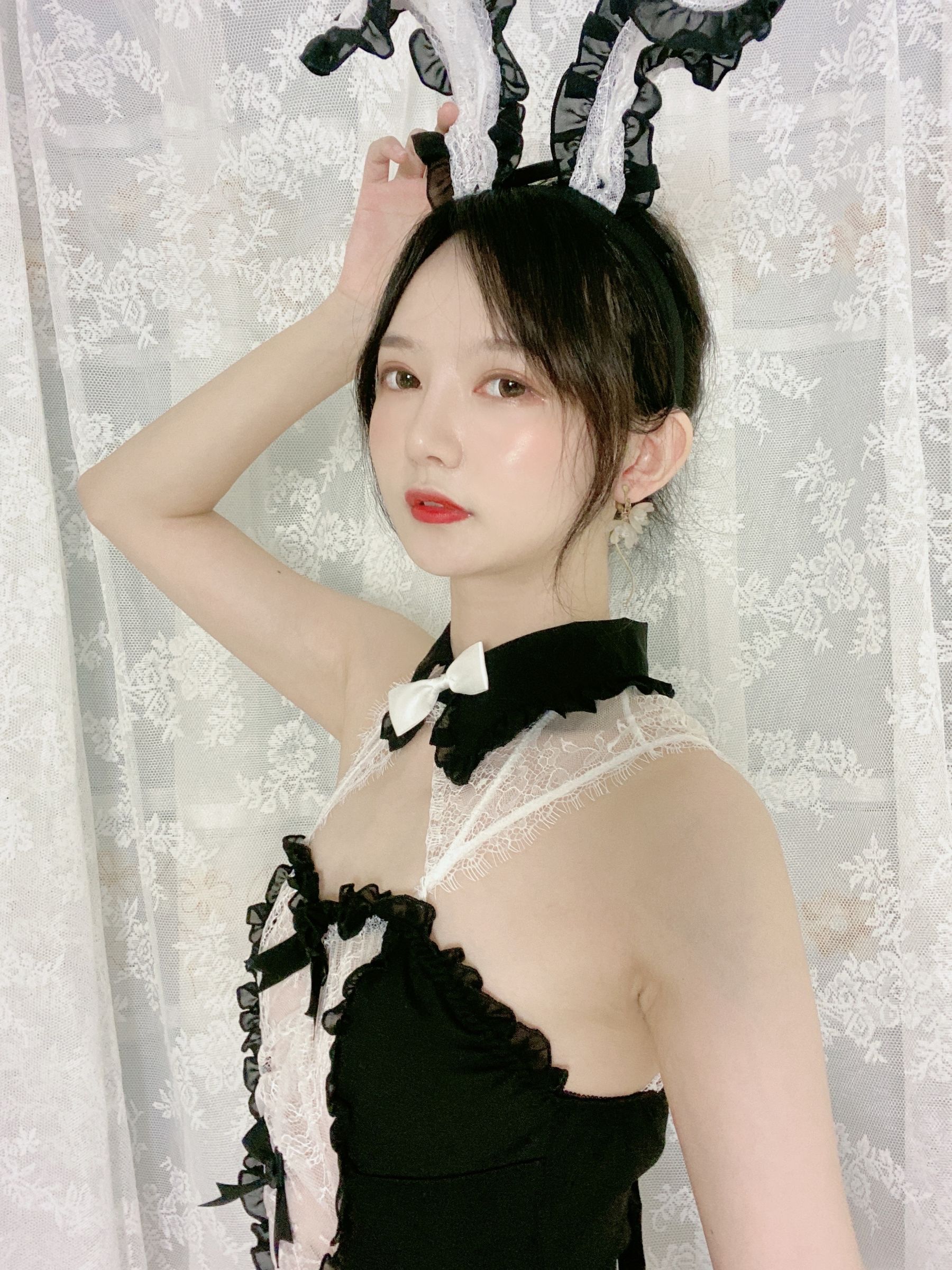 [福利COS] 51酱 - 油光袜第4张