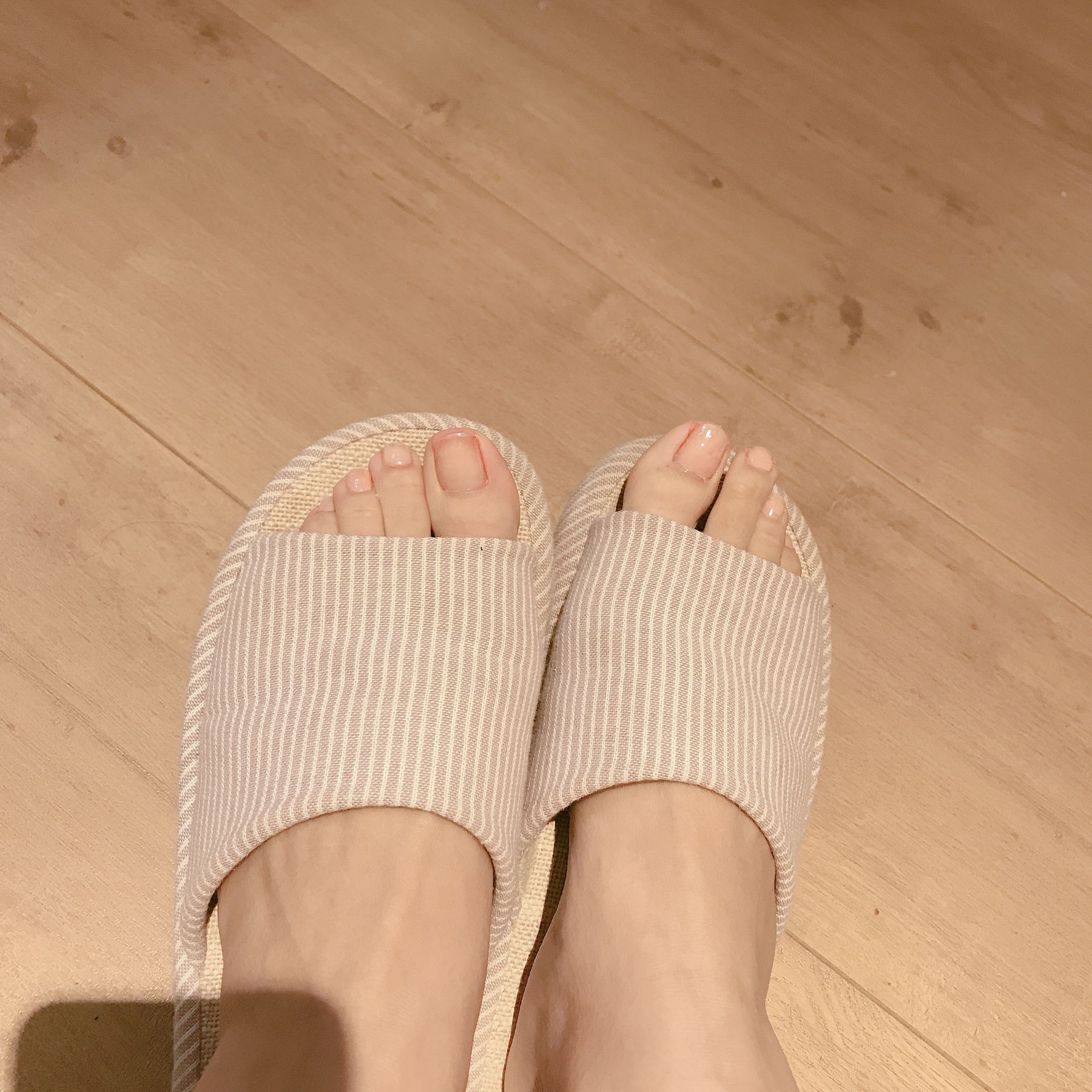 [福利COS] 安乔乔儿(Nia乔乔) No.001 牛奶洗脚第1张