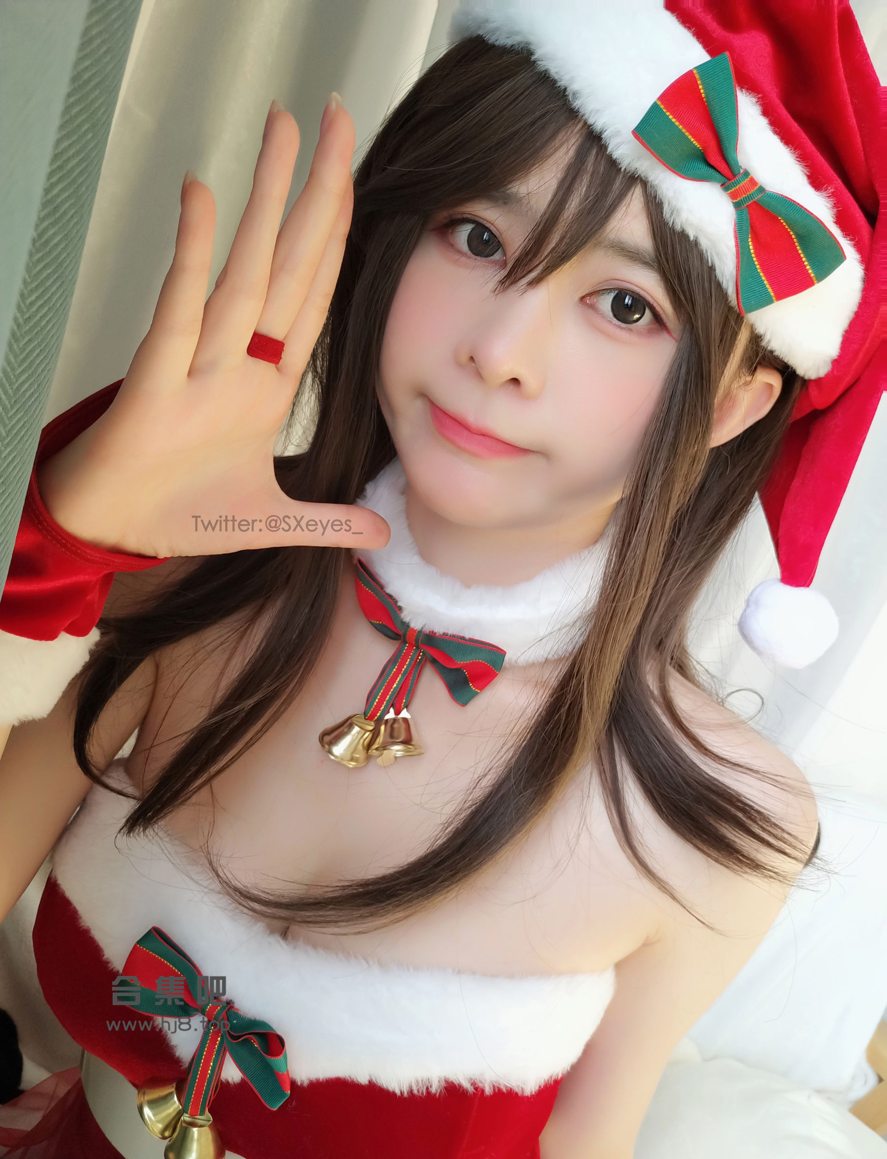 [网红COS] 萌妹子眼酱大魔王w - 圣诞老人第4张