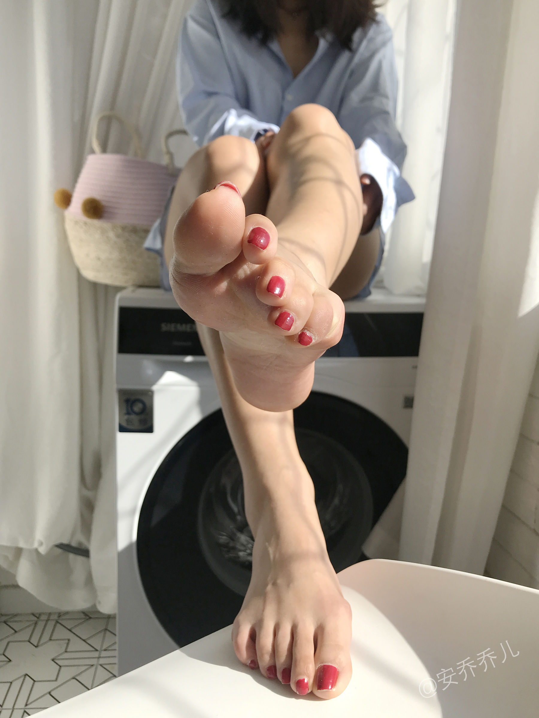 [福利COS] 安乔乔儿(Nia乔乔) No.016 阳台洗衣房第11张