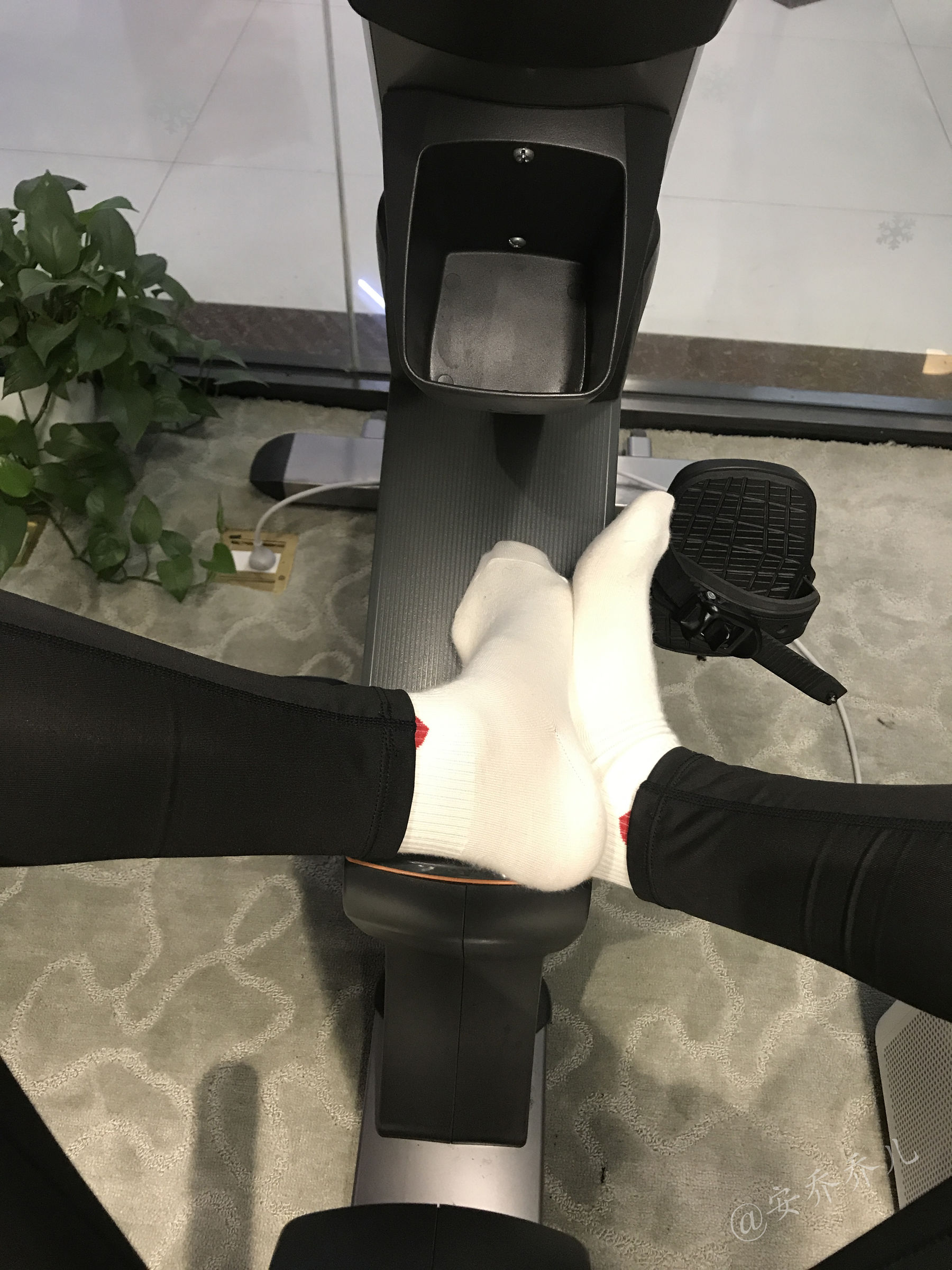 [福利COS] 安乔乔儿(Nia乔乔) No.019 健身房白袜第11张