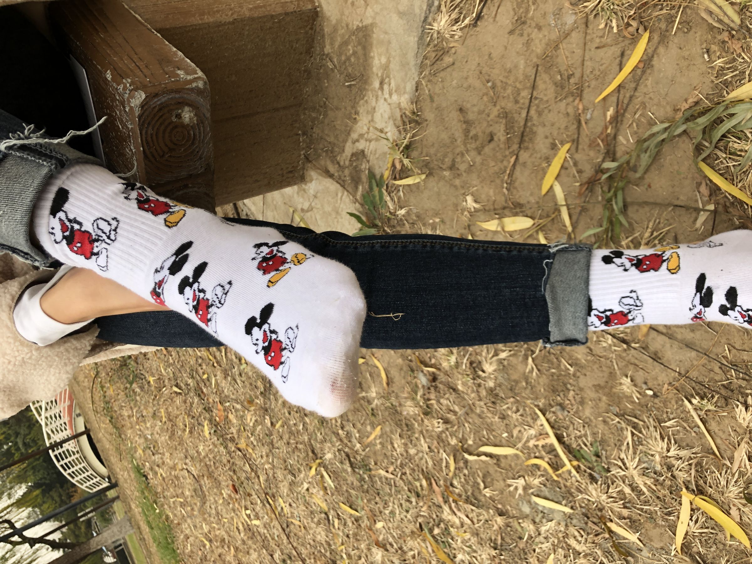 [福利COS] 安乔乔儿(Nia乔乔) No.010 红甲裸足第3张