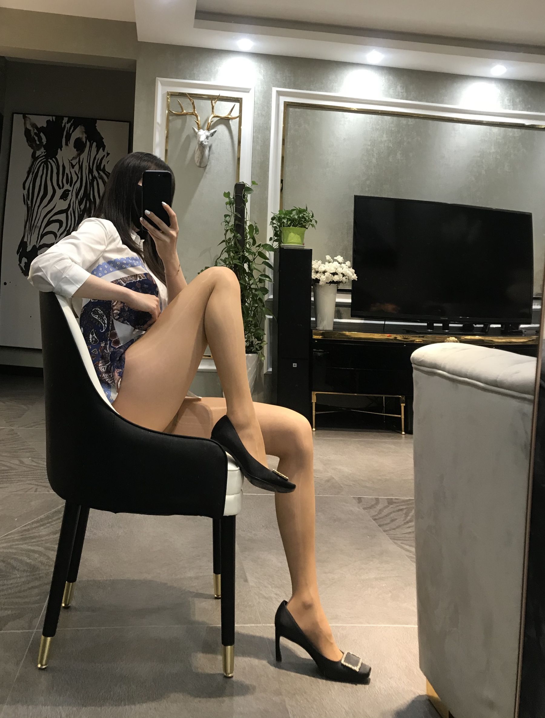 [福利COS] 丝足博主麋鹿_Monroe 2020.04.29 肉色亮丝第11张