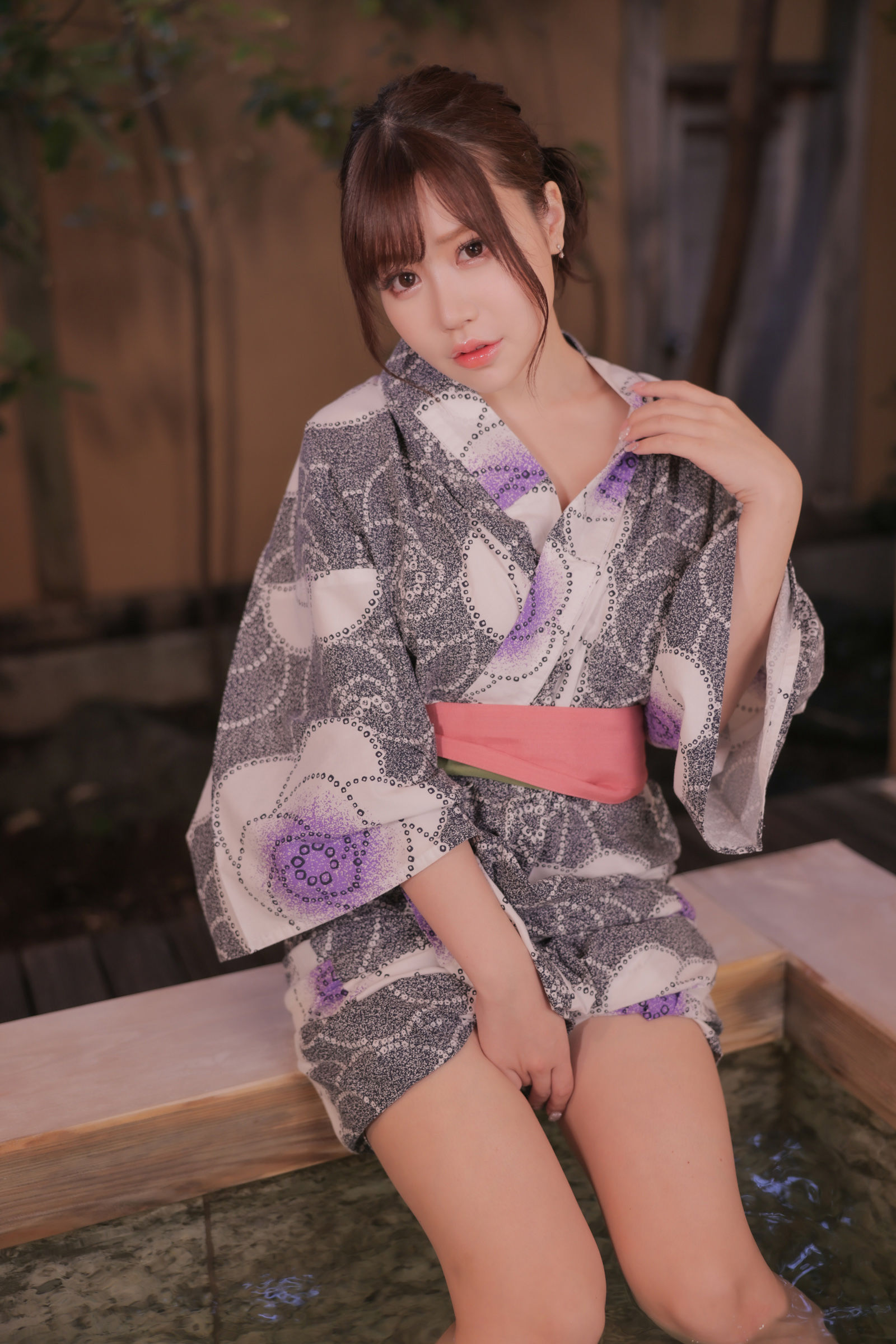 [福利COS] Mai Shirota 白田まい 白田まいと、貸切温泉と、濃厚接触第5张