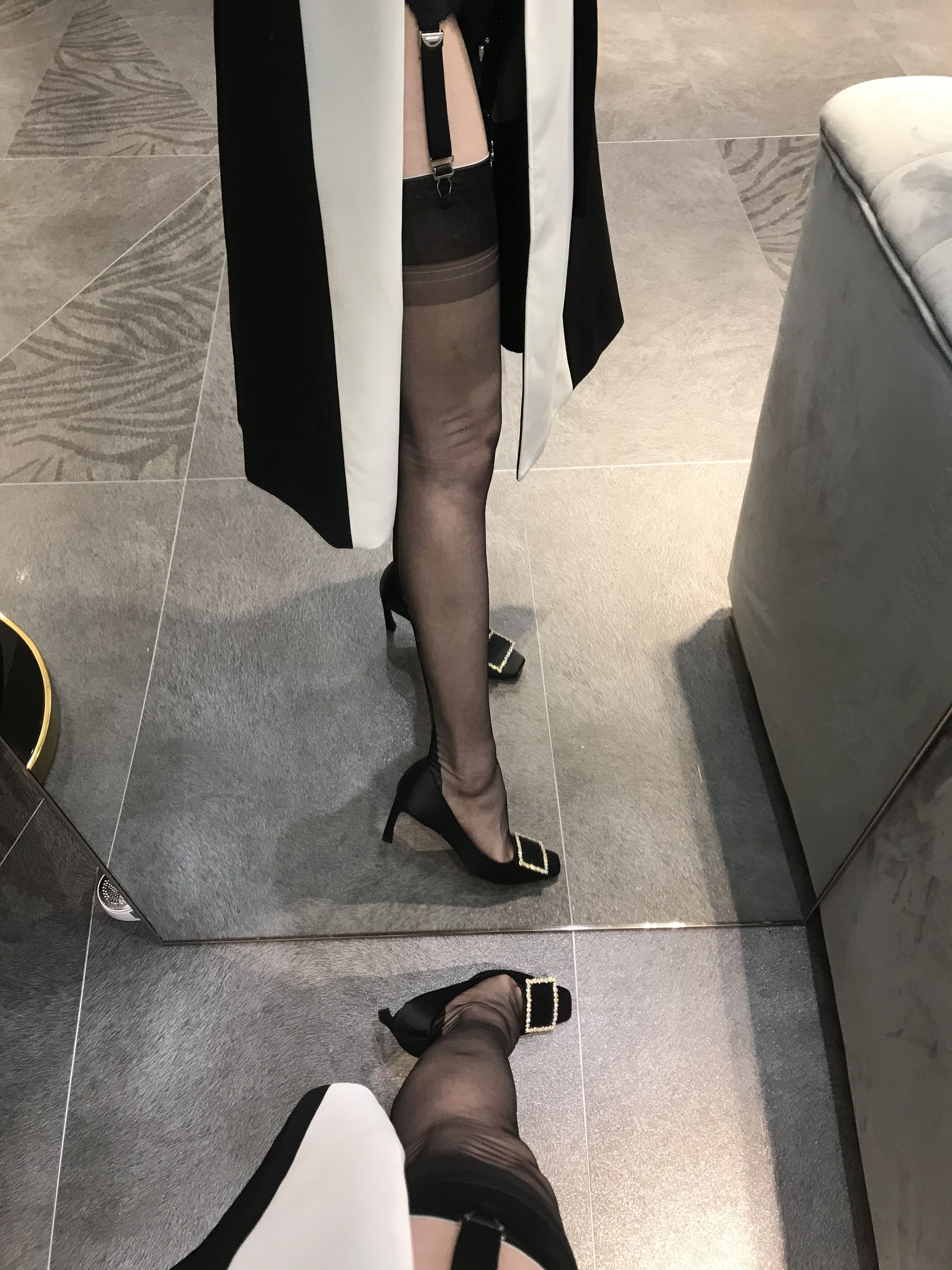 [福利COS] 丝足博主麋鹿_Monroe 2020.04.13 皮草丝惑第7张