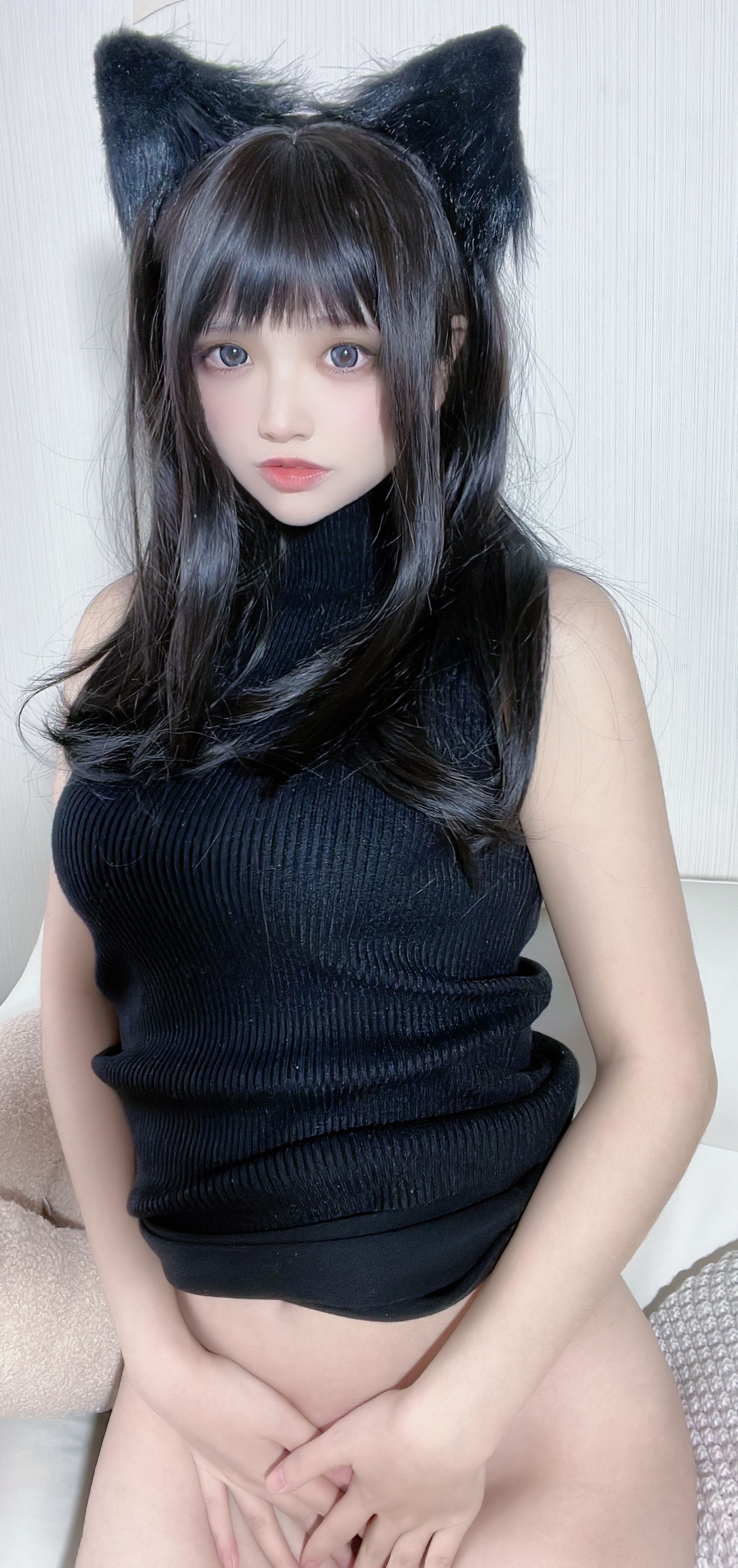 [福利COS] 疯猫ss - 黑毛衣少女第27张