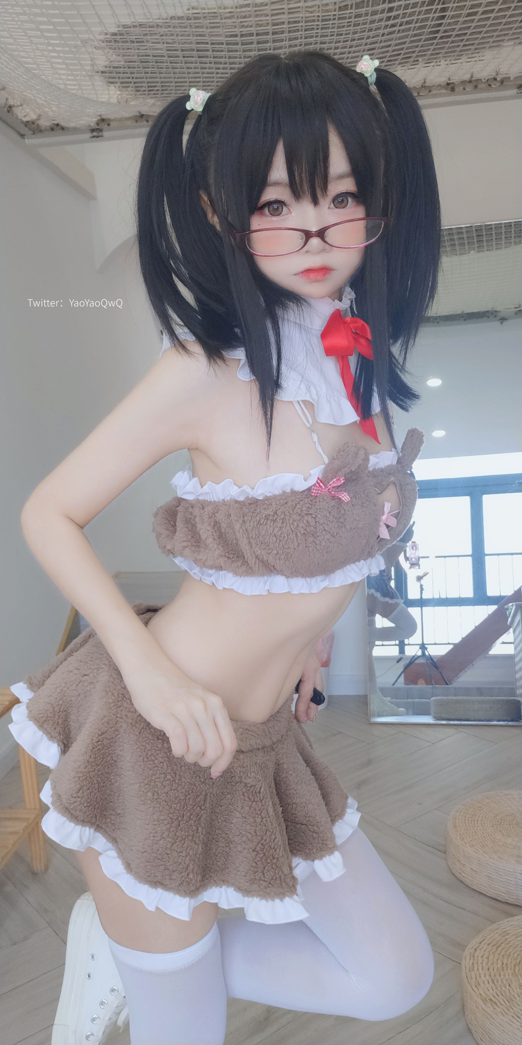 [福利COS] 萌妹子Coser摇摇乐yoyo fantia 11月会员合集 白丝诱惑第6张