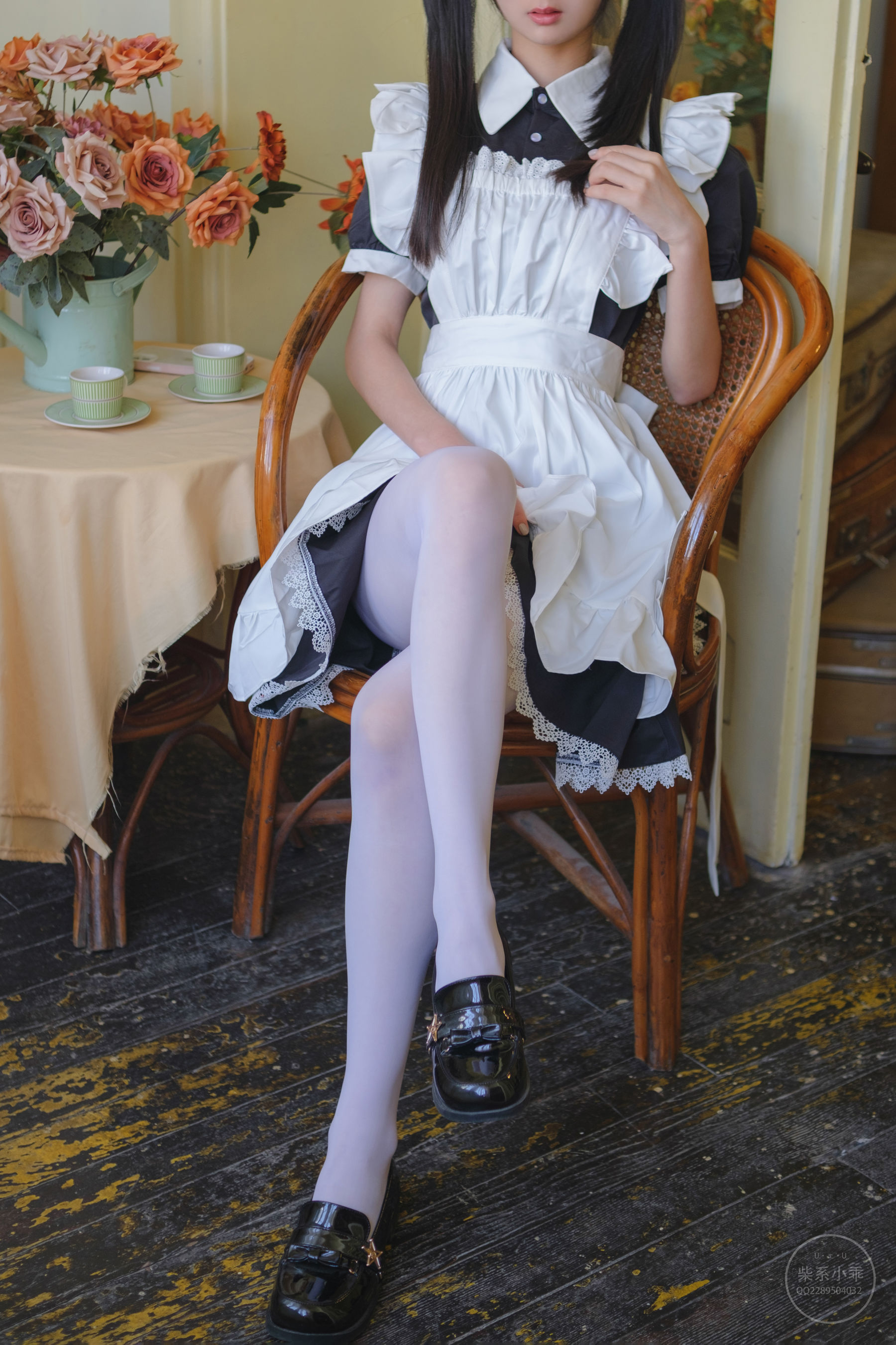 [福利COS] 柴系小乖(稚乖画册) - 夜夜白丝女仆第22张