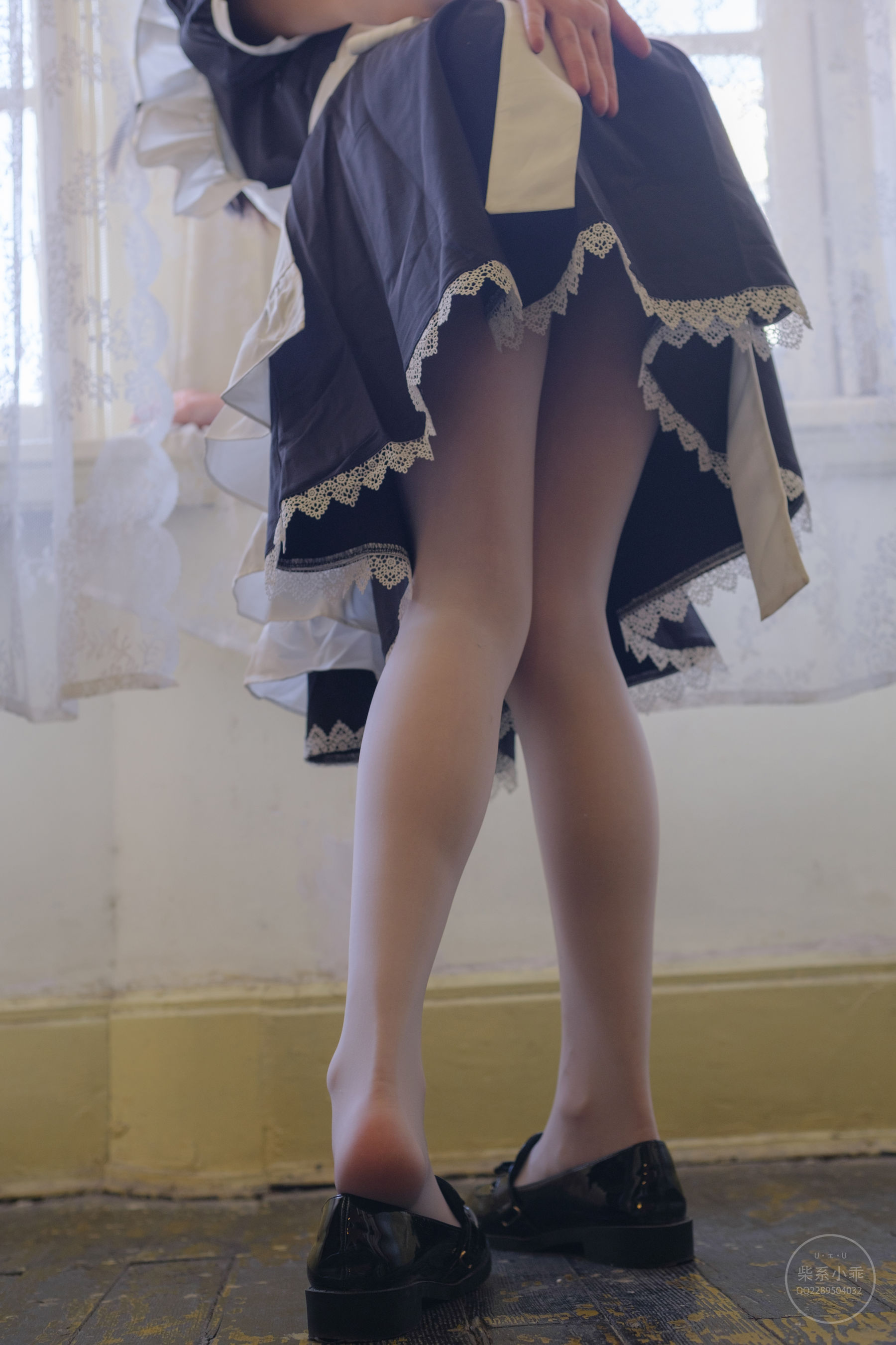 [福利COS] 柴系小乖(稚乖画册) - 夜夜白丝女仆第28张