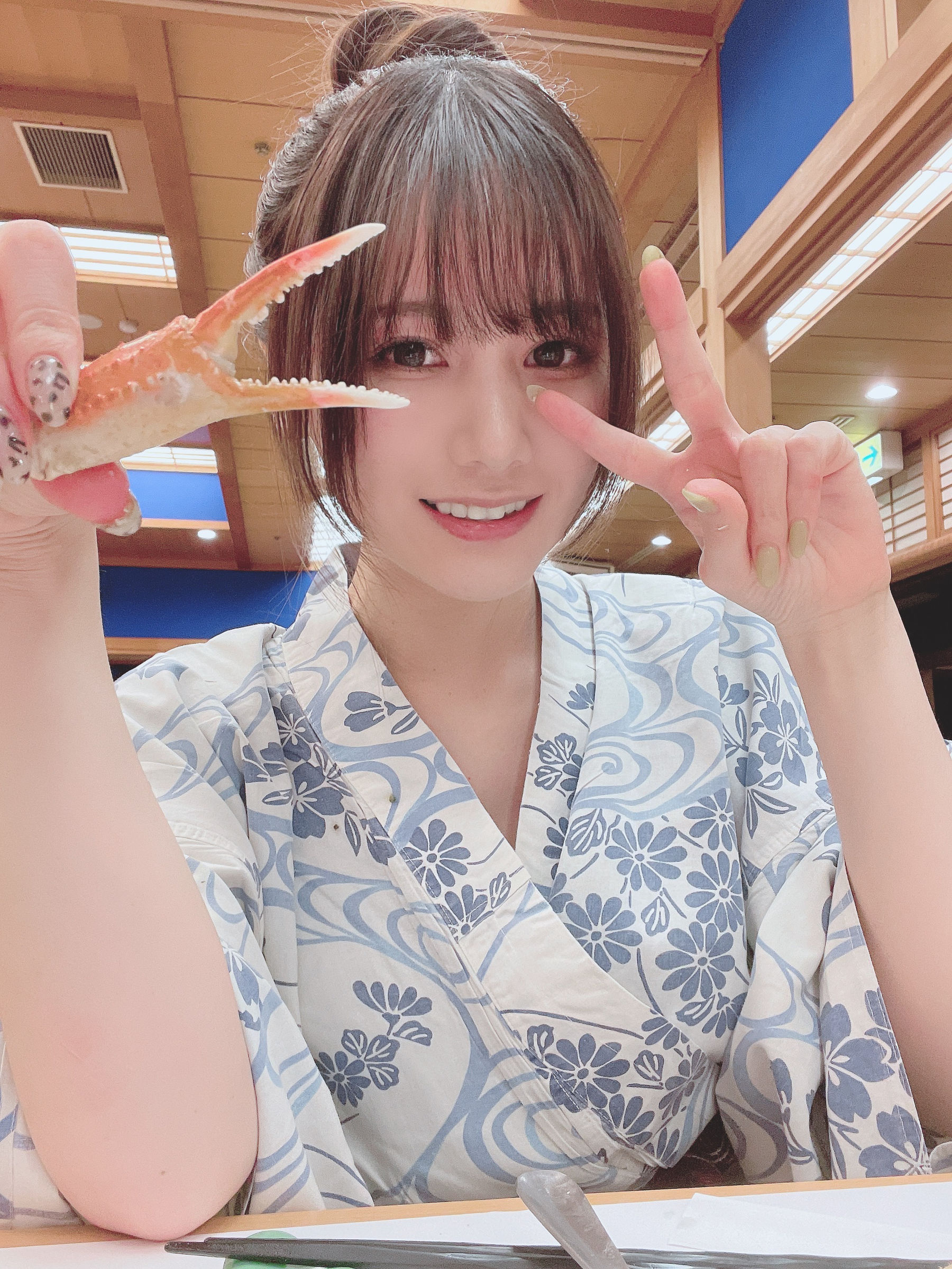 [福利COS] 日本甜美COSERけんけん[fantia] 20211120-温泉旅おまけ♨️ まっしろでふわふわ第3张