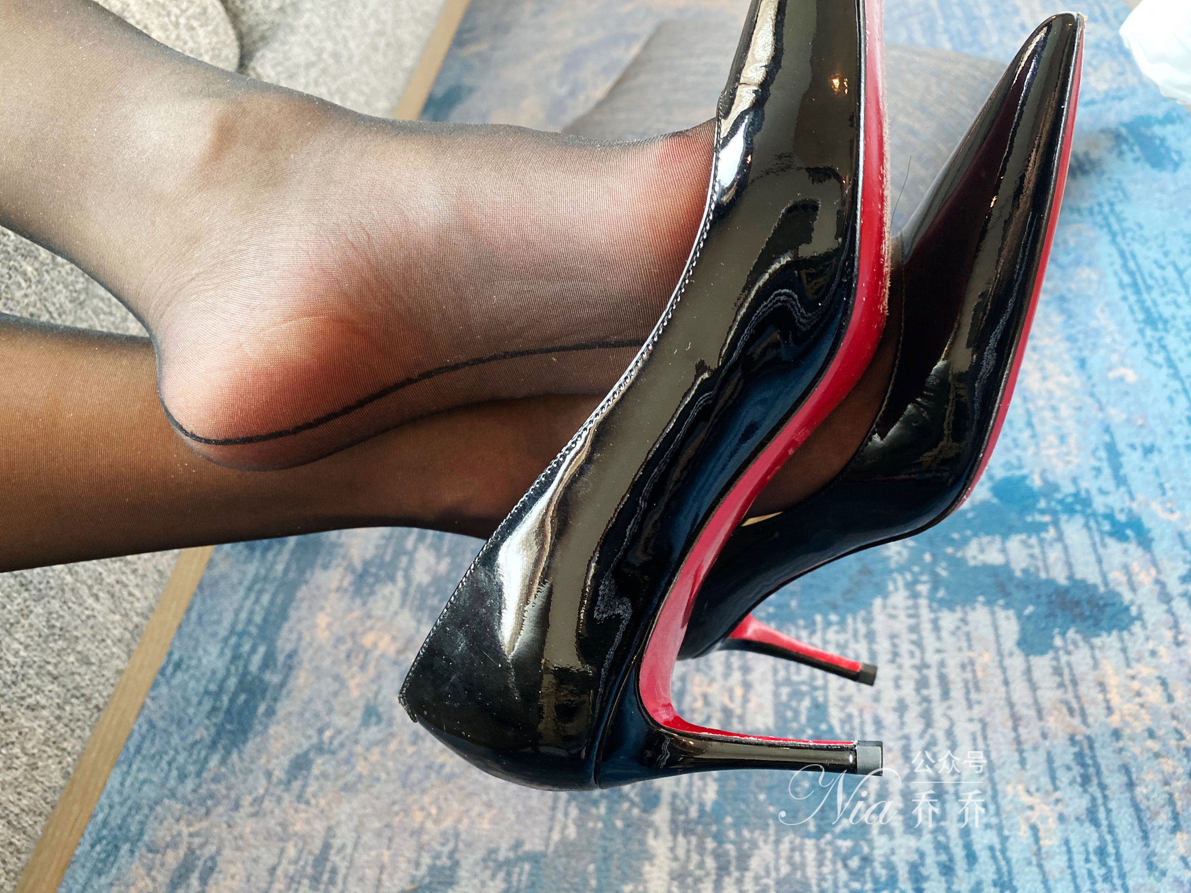 [福利COS] 安乔乔儿(Nia乔乔) No.032 OL丝诱第23张