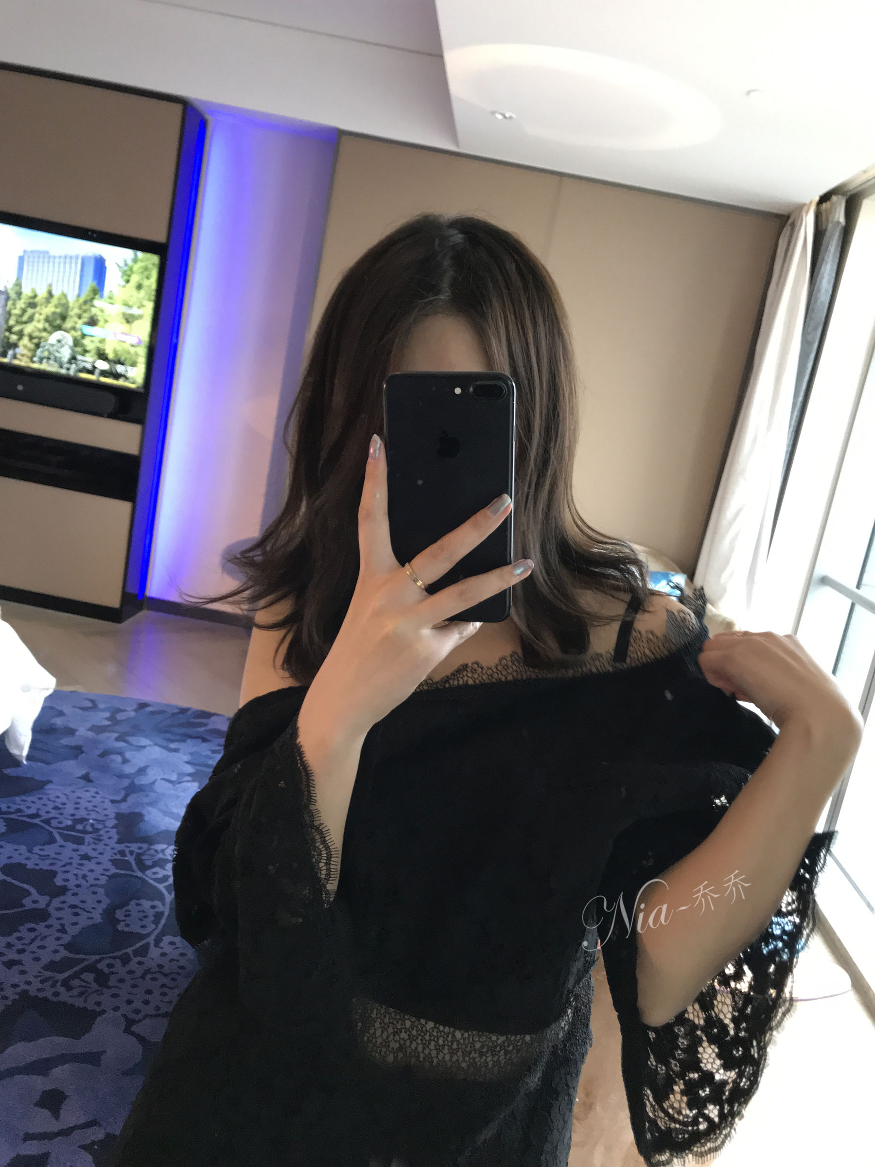 [福利COS] 安乔乔儿(Nia乔乔) No.023 出差刚到酒店呀第35张