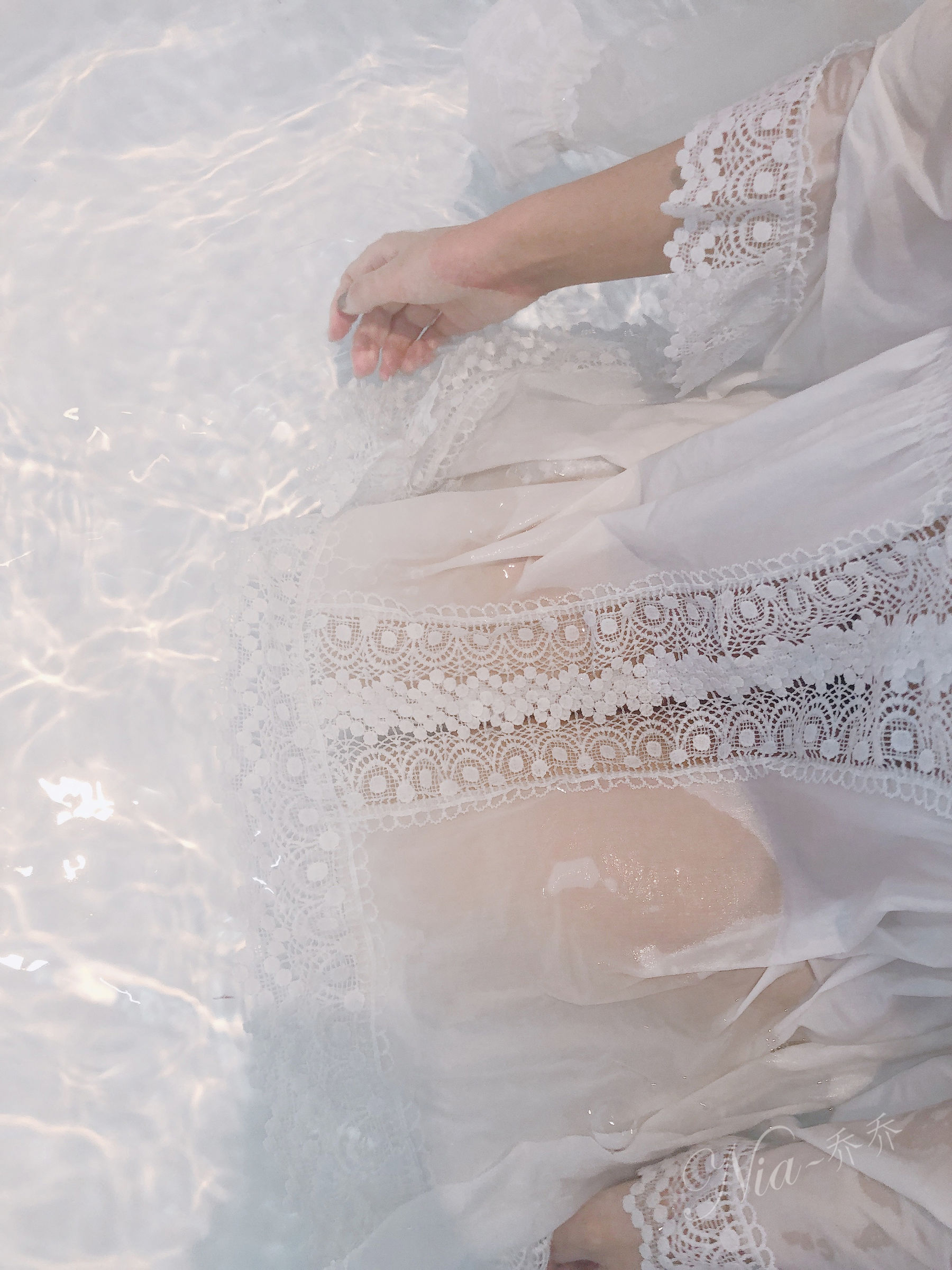 [福利COS] 安乔乔儿(Nia乔乔) No.024 美人出浴第36张