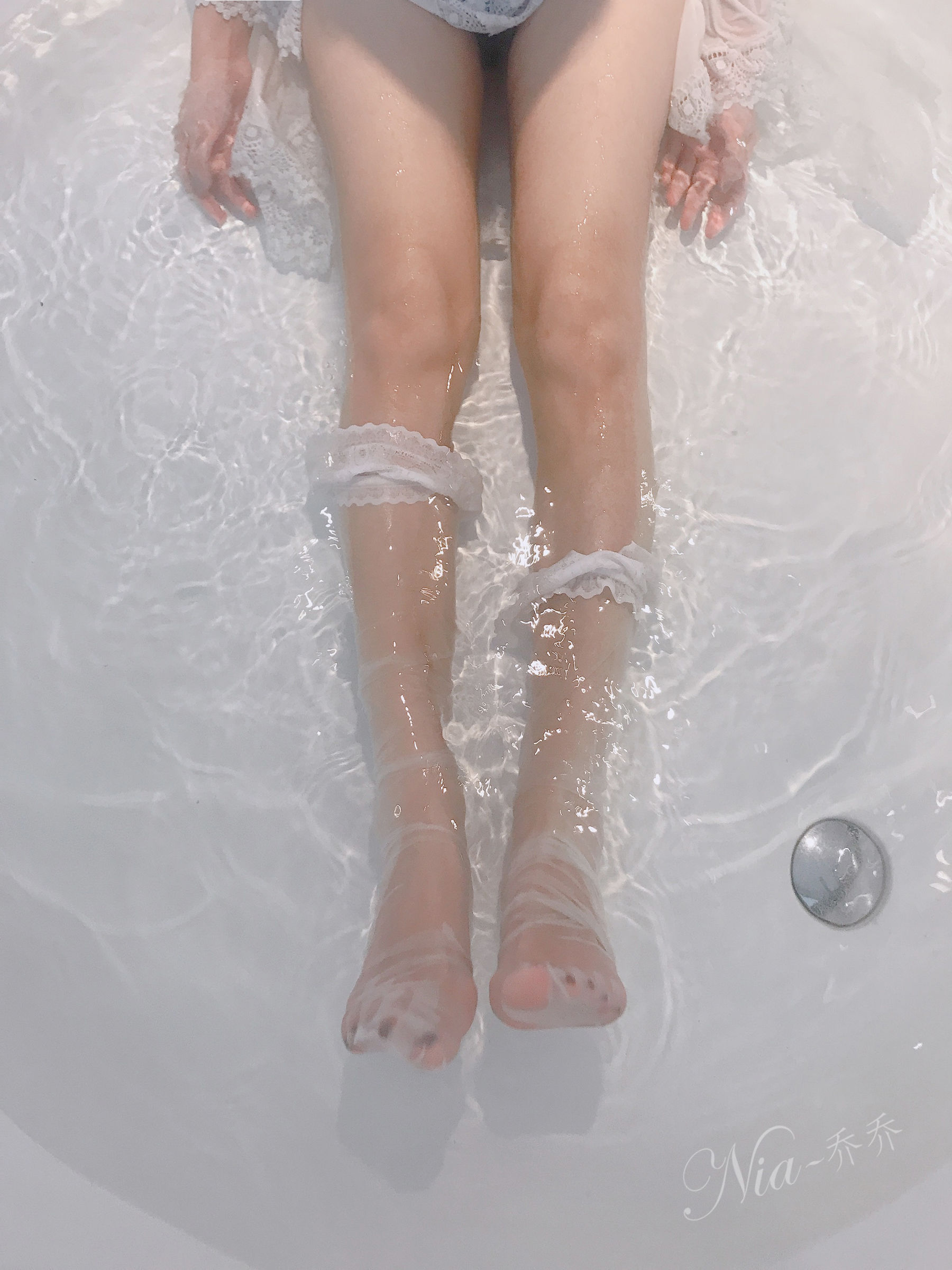 [福利COS] 安乔乔儿(Nia乔乔) No.024 美人出浴第26张