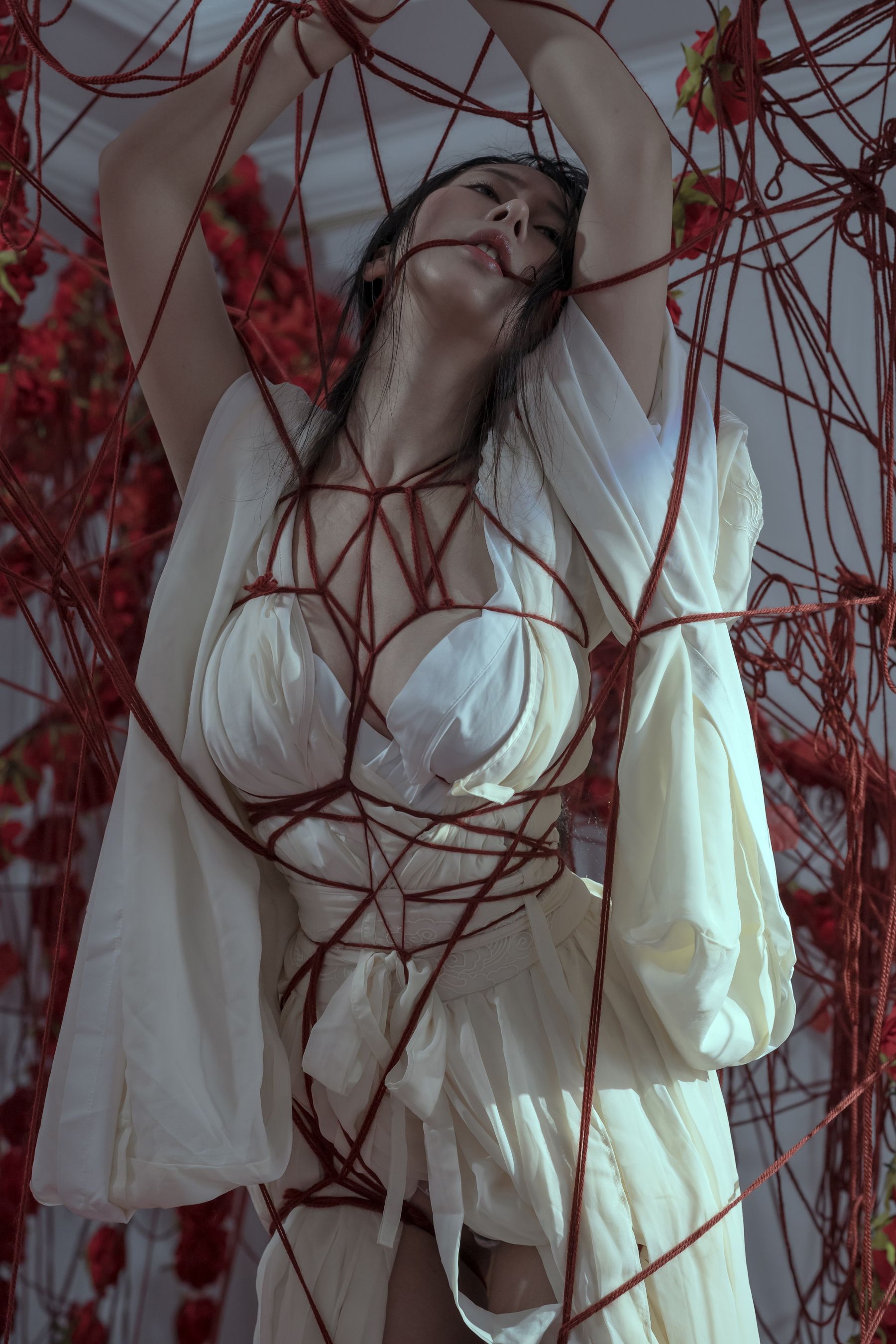 [福利COS] 云溪溪 - 奶桃 囚鸟第5张