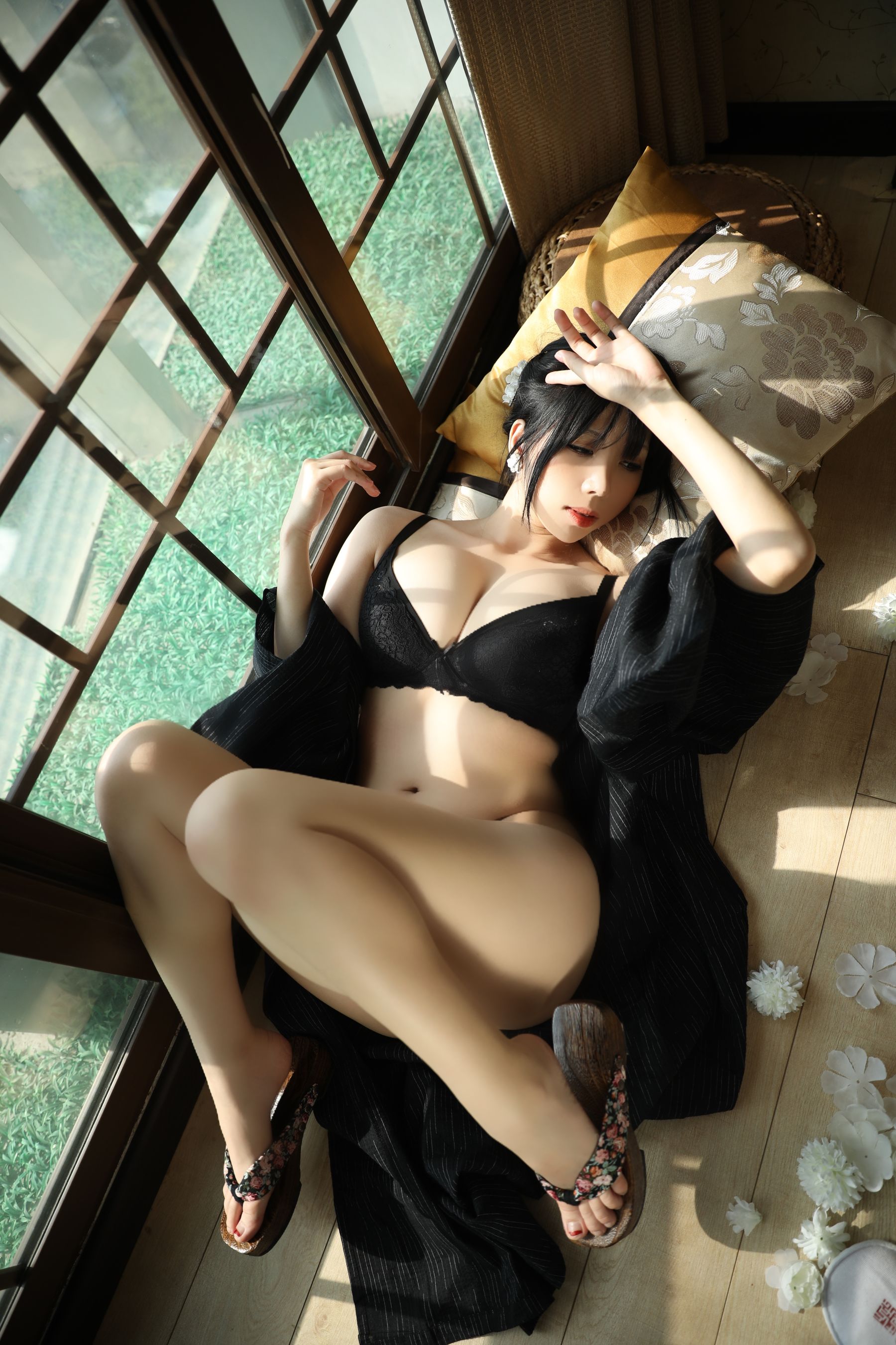 [福利COS] 二次元巨乳美女鹿野希 - 未亡人第31张