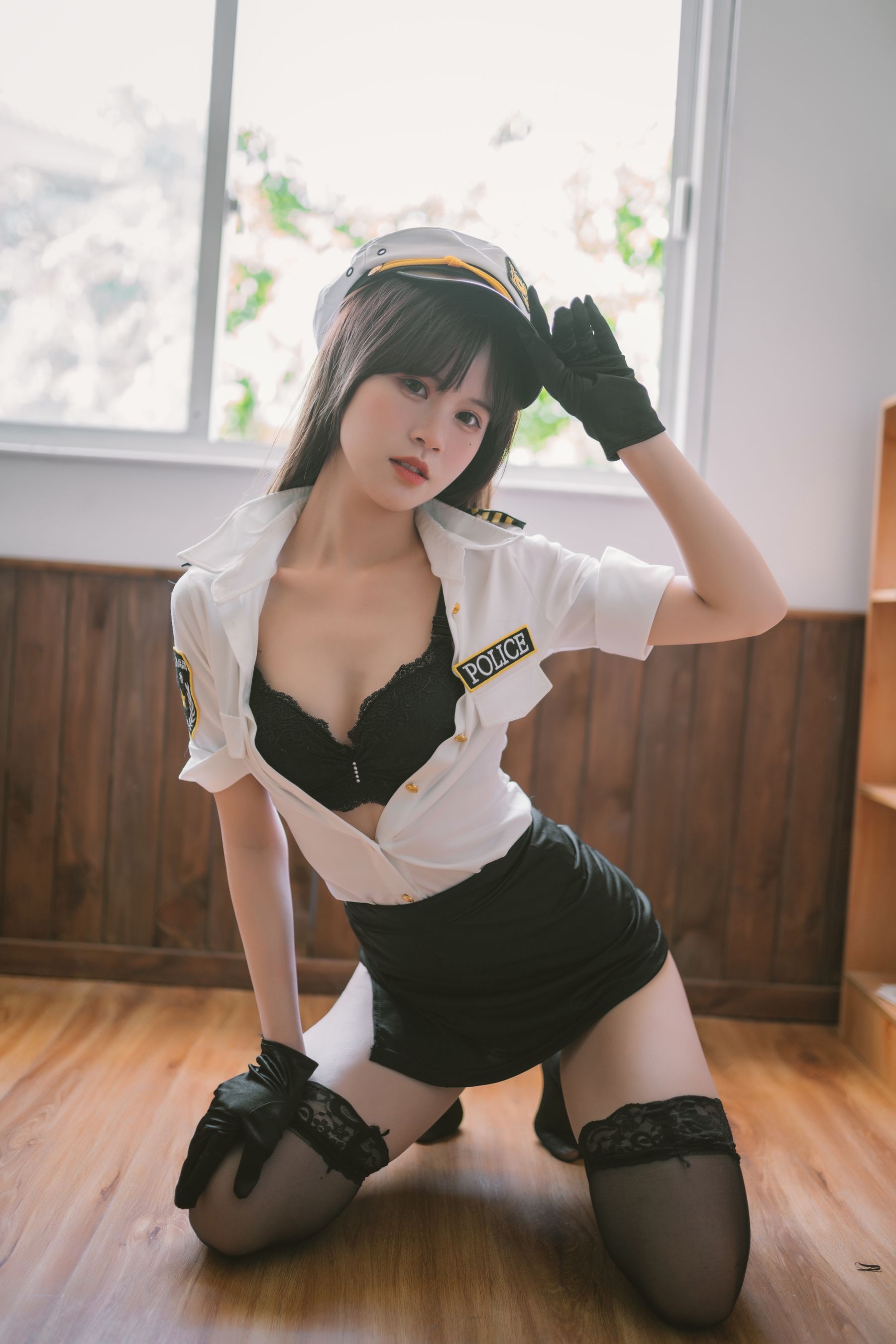 [福利COS] 星黛鹿鹿(千反田鹿鹿) - 日常女警第8张