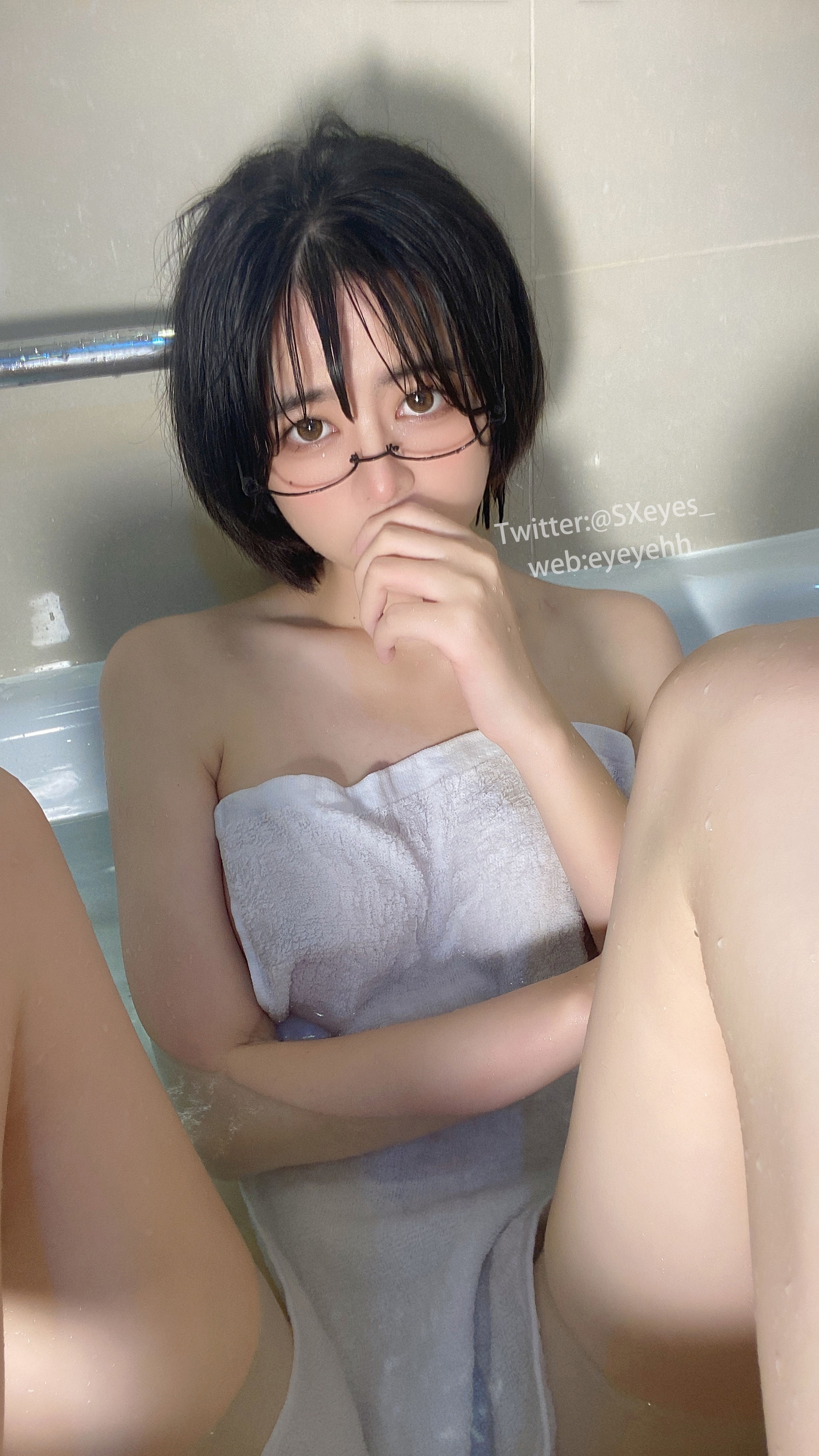 [福利COS] 萌妹子眼酱大魔王w - 风吕に入る第9张