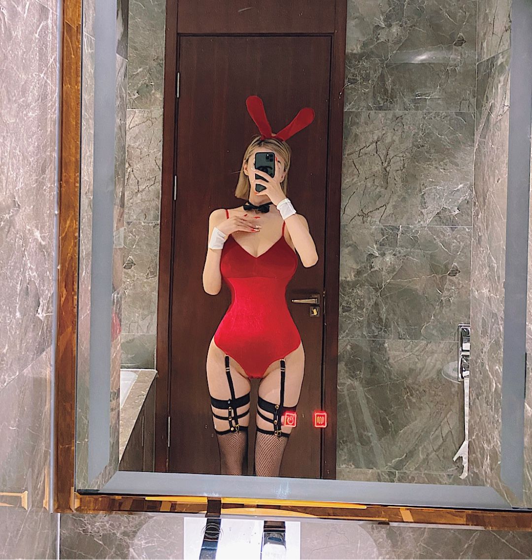 [福利COS] 脸红Derie 微密圈视图合集第30张