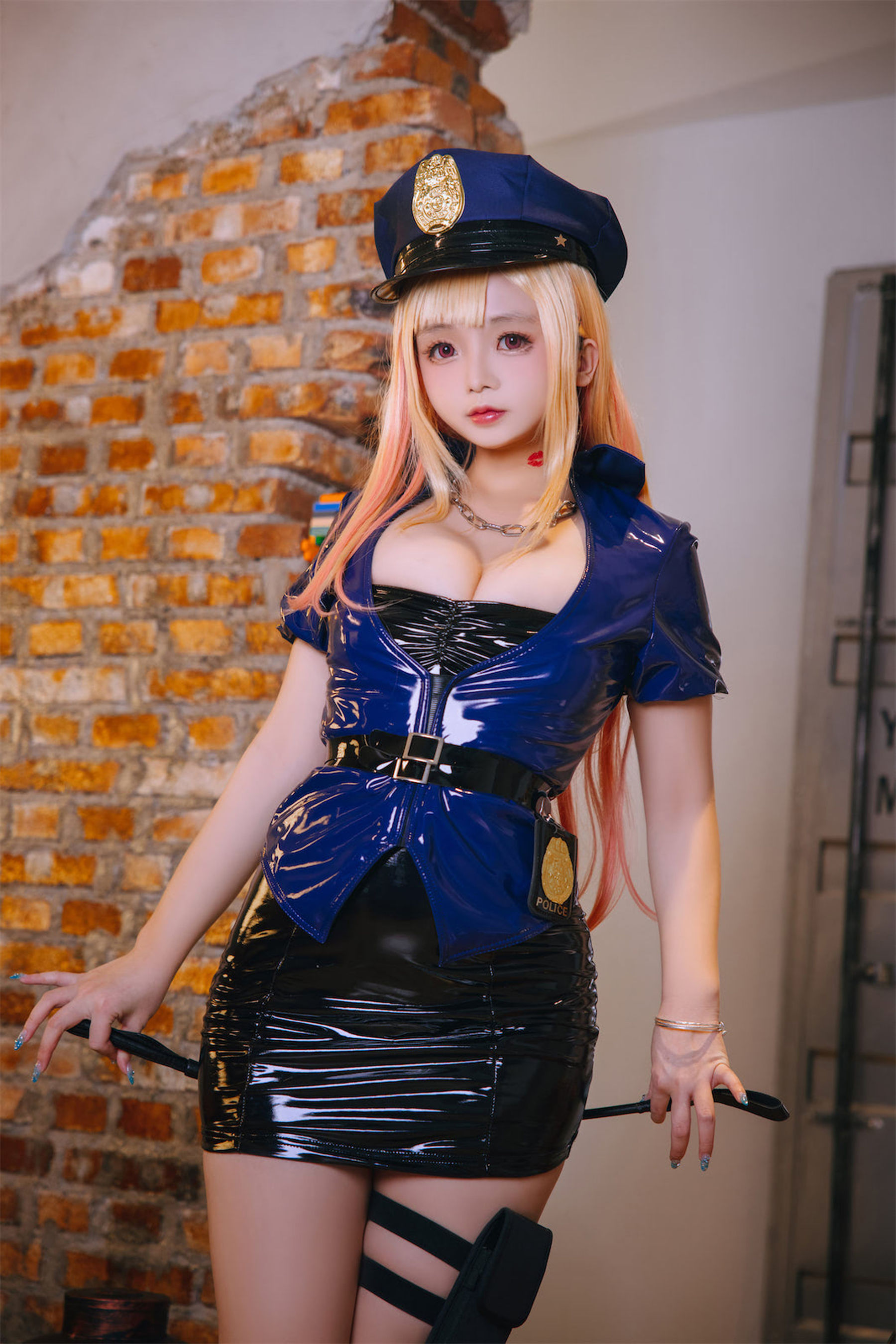 [福利COS] Cosplay日奈娇 - 喜多川海梦女警第14张