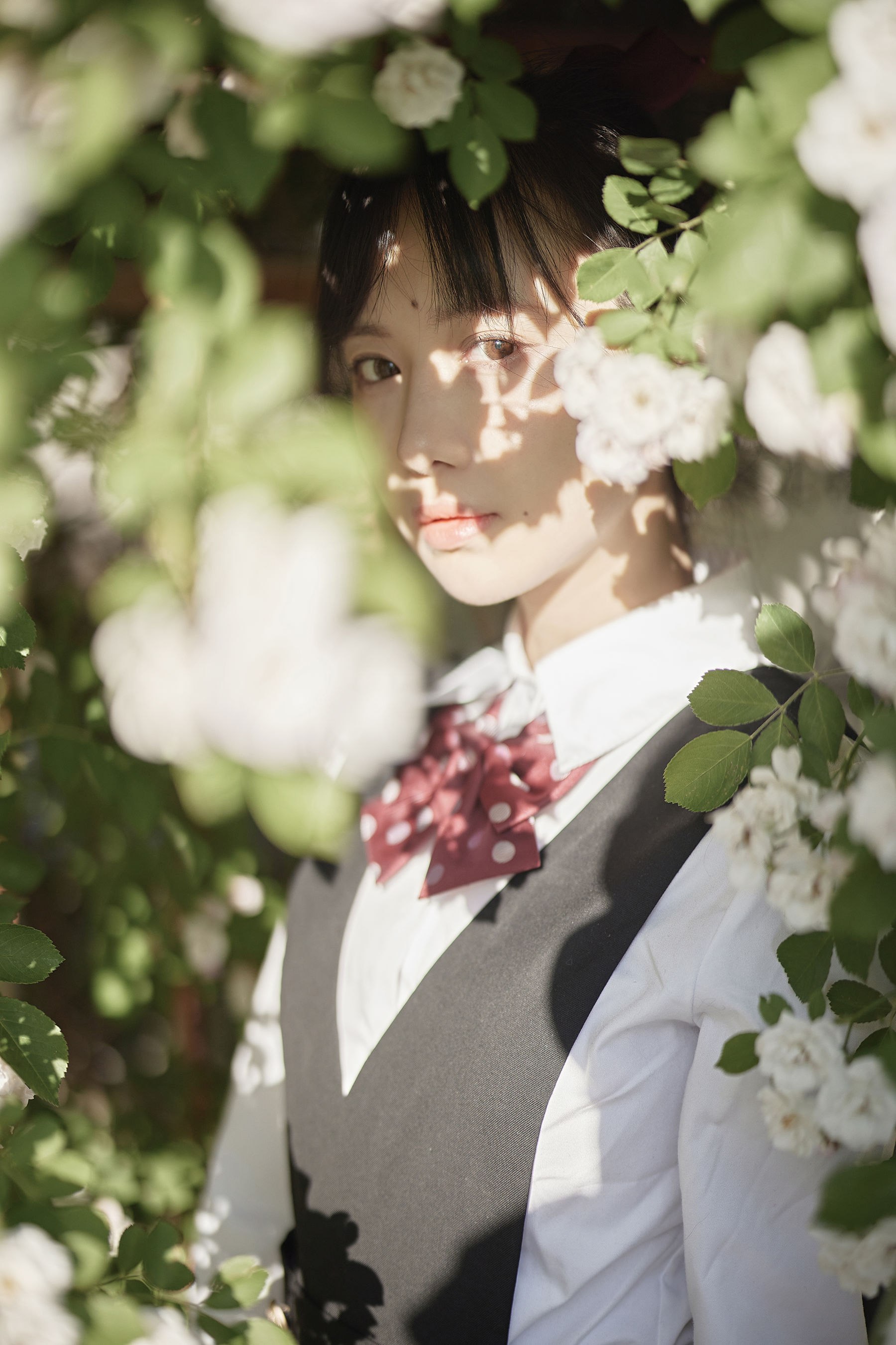 [福利COS] Shika小鹿鹿 - 蔷薇JK第1张