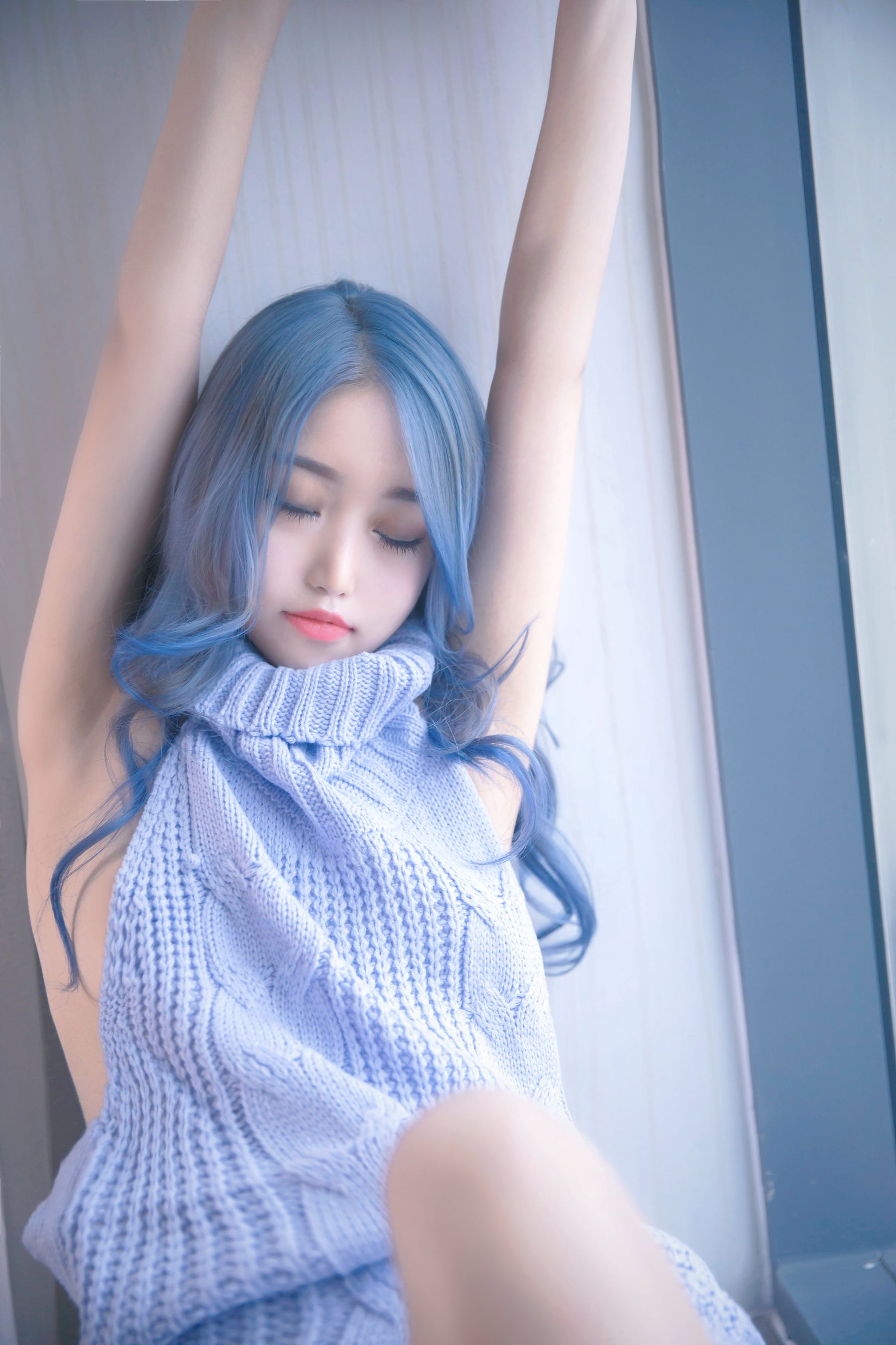 [福利COS] eloise软软 - 毛衣少女第8张