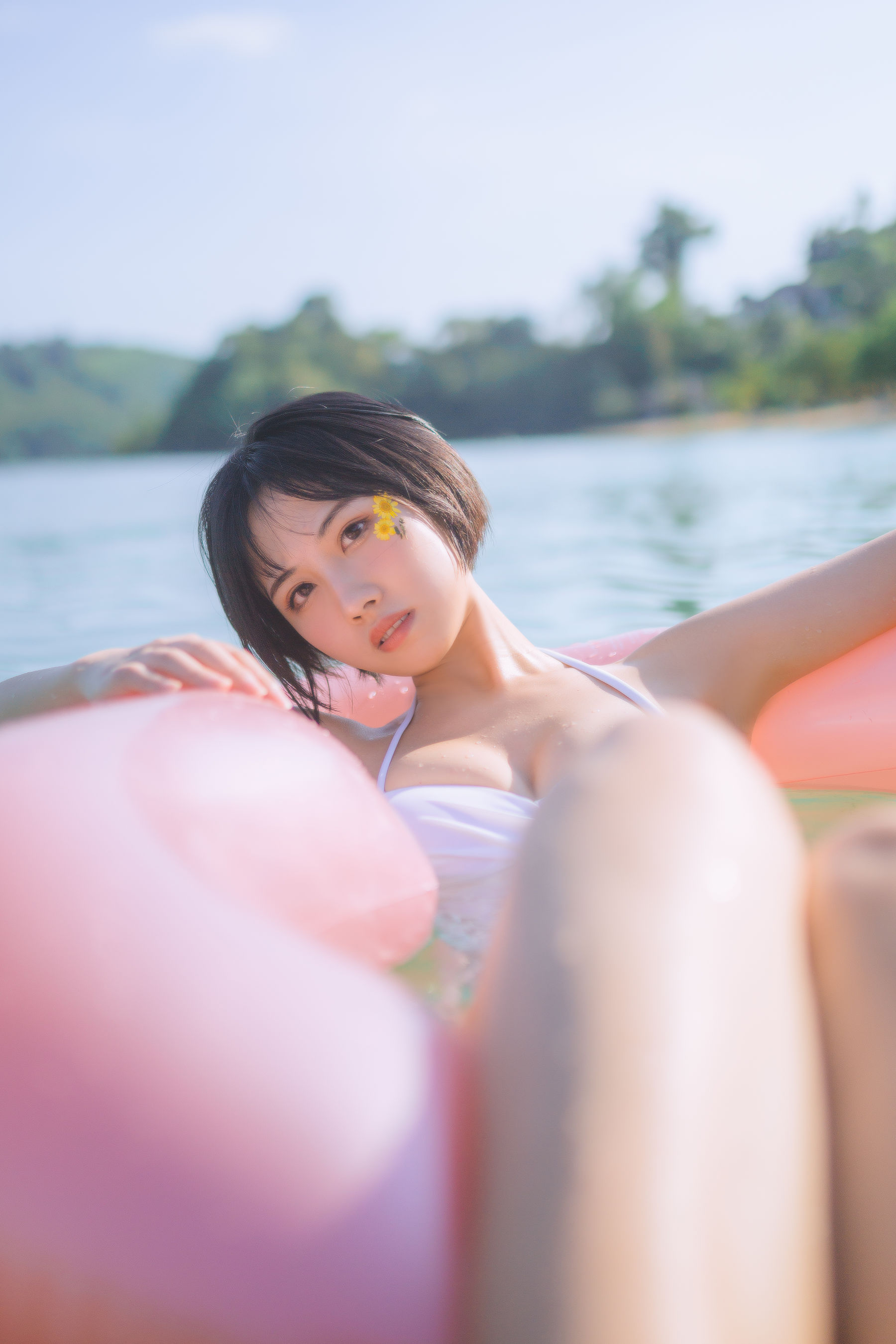 [福利COS] 次元少女念雪ww - 白色泳衣第2张