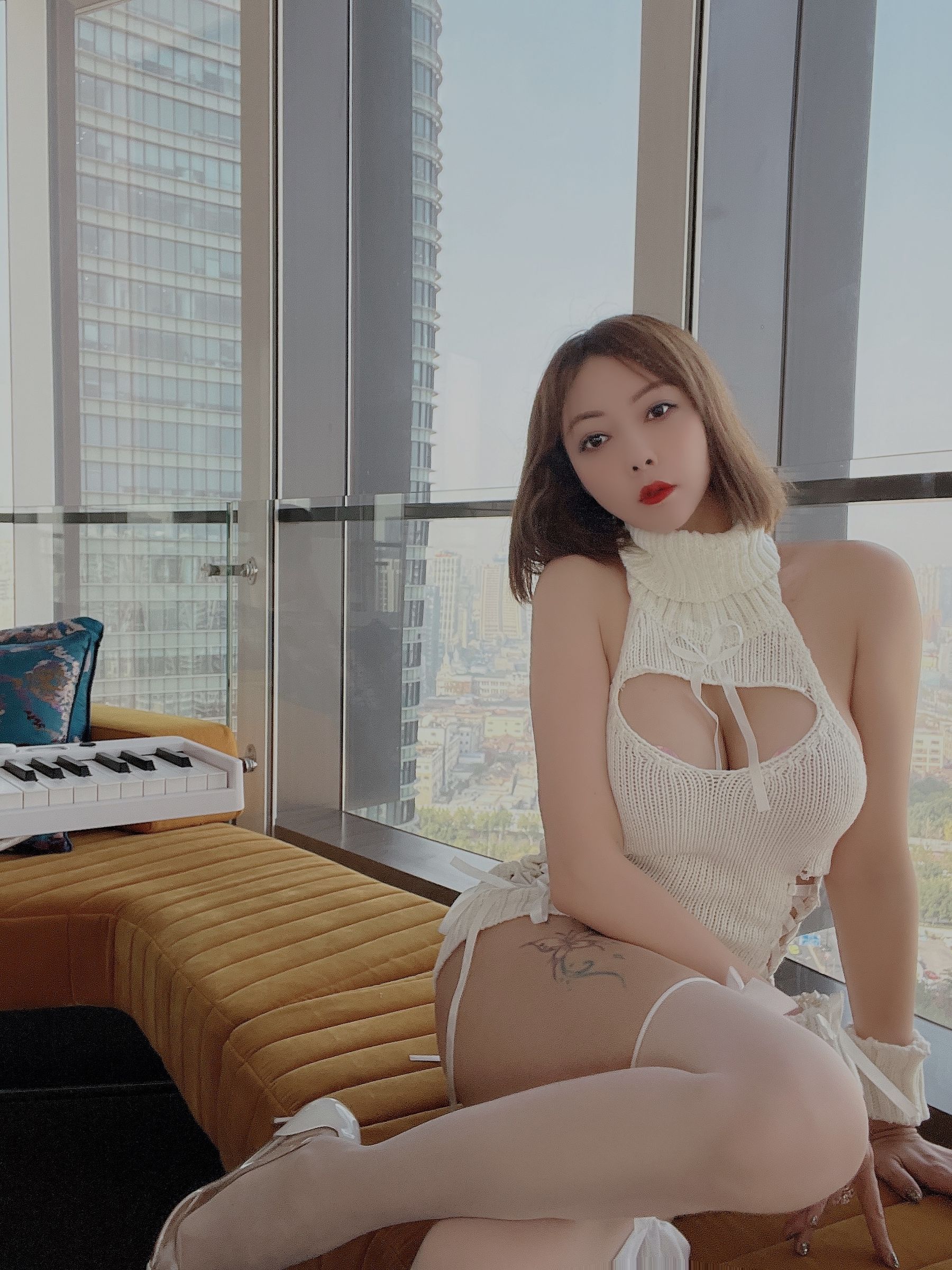 [福利COS] 果儿Victoria 微密圈视图合集第41张