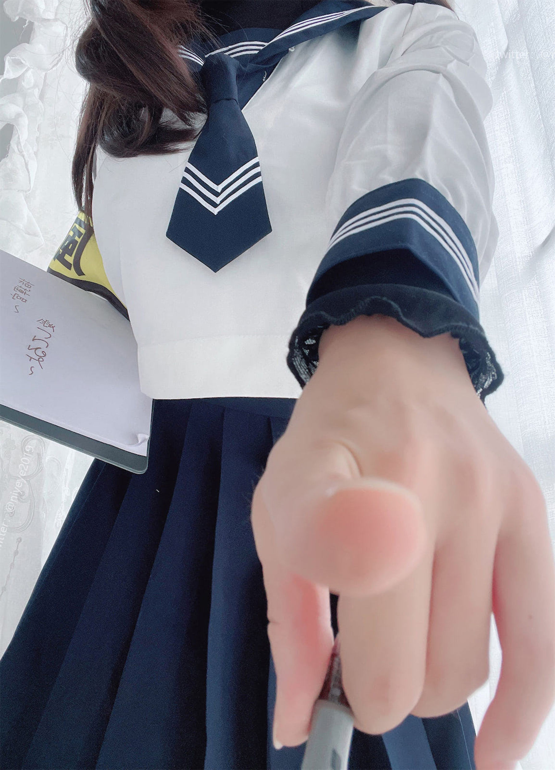 [福利COS] 萌系小姐姐-白烨-&amp;amp;耶米西奶露 - 风纪委员第6张