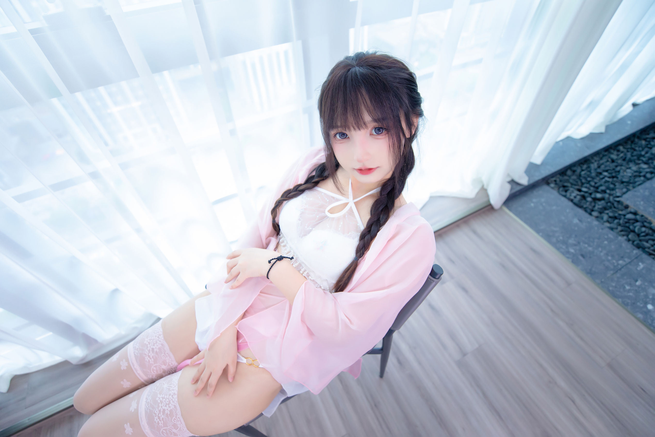 [福利COS] 萝莉神楽板真冬 之桃花潭水第5张