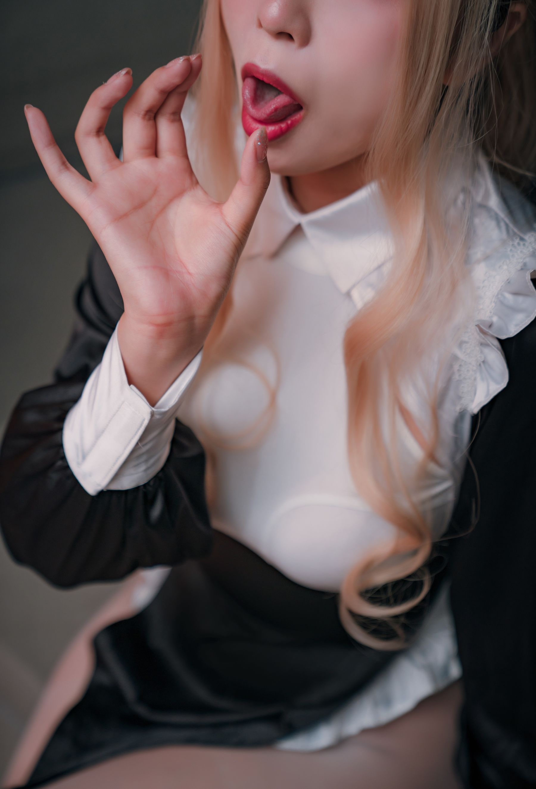 [福利COS] 轩萧学姐 - 修女第4张