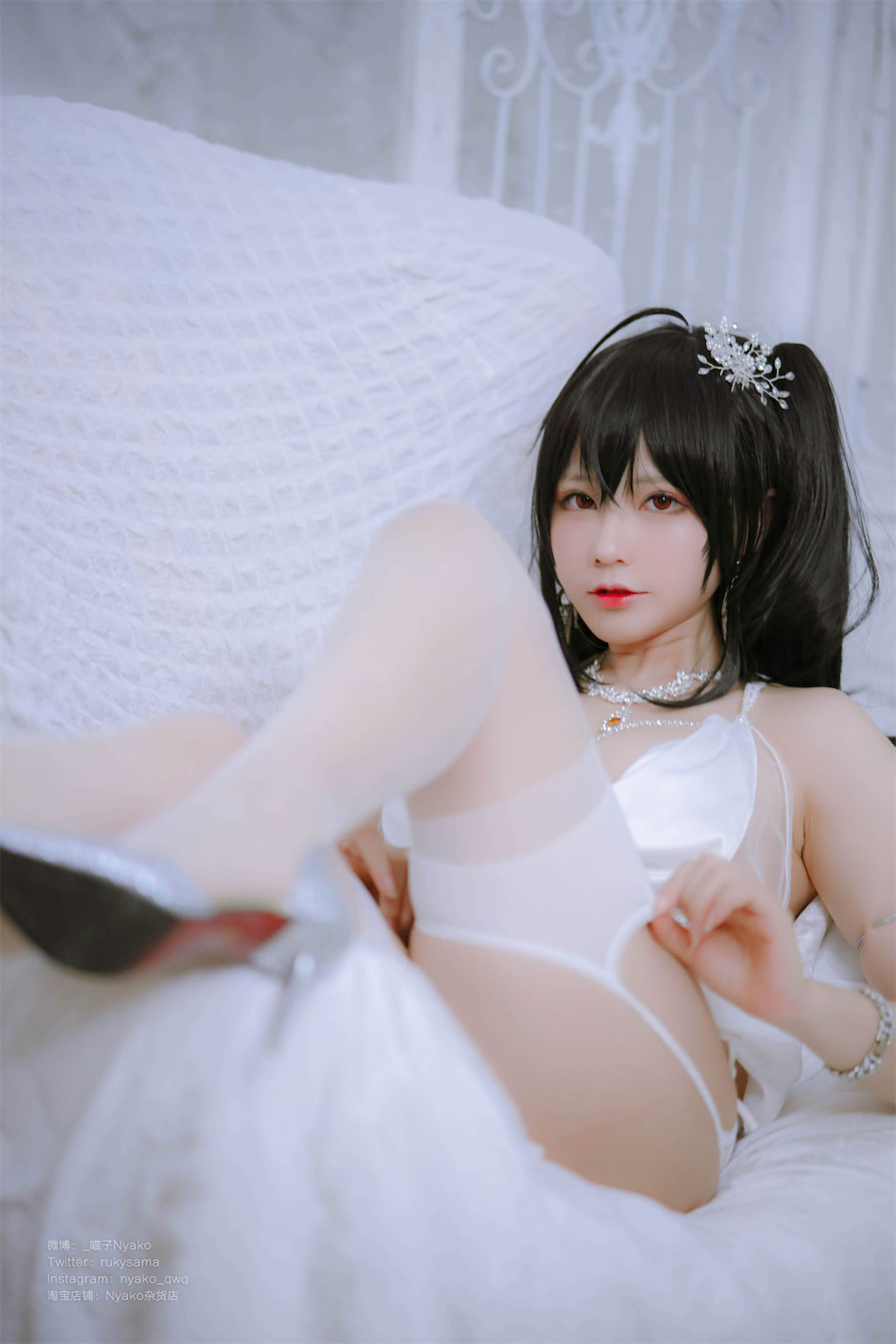 [福利COS] 萌妹子Nyako喵子 - 大凤纯白婚纱第21张