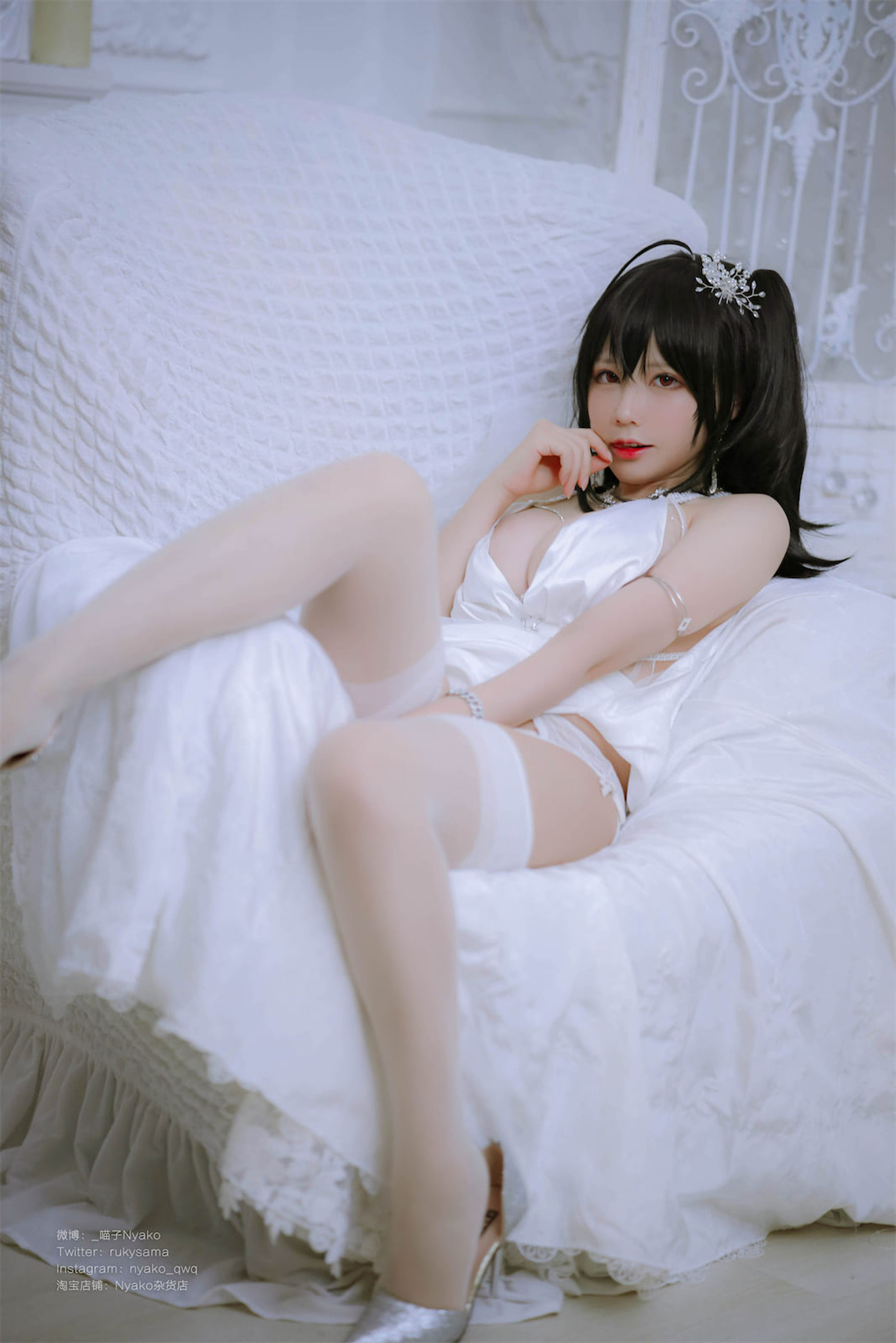 [福利COS] 萌妹子Nyako喵子 - 大凤纯白婚纱第5张