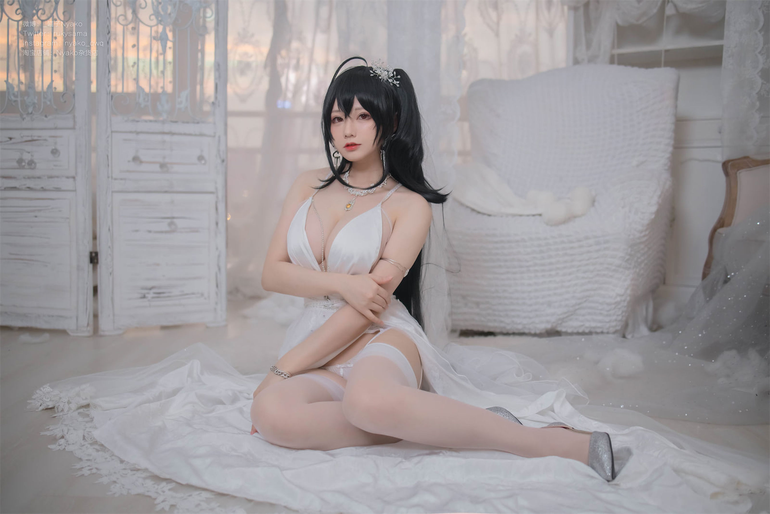 [福利COS] 萌妹子Nyako喵子 - 大凤纯白婚纱第7张