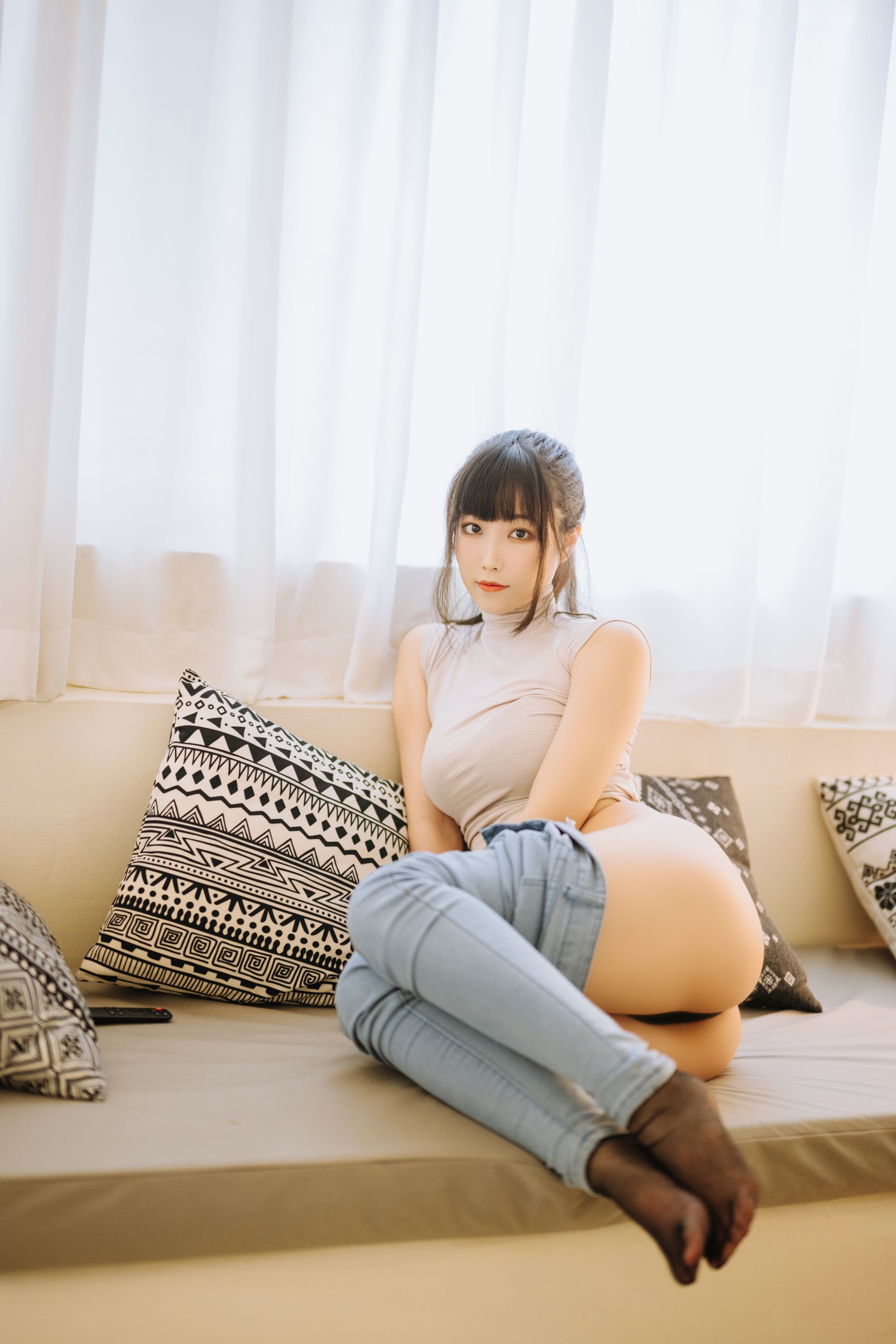 [福利COS] Cosplay汪知子 - 姐姐的牛仔裤第7张