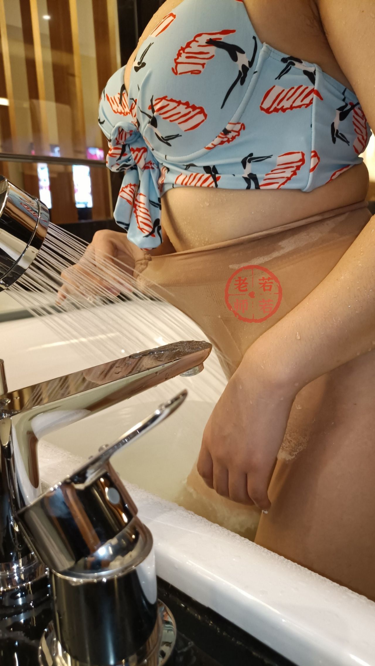 [福利COS] 若若老师 微信朋友圈视图合集第17张