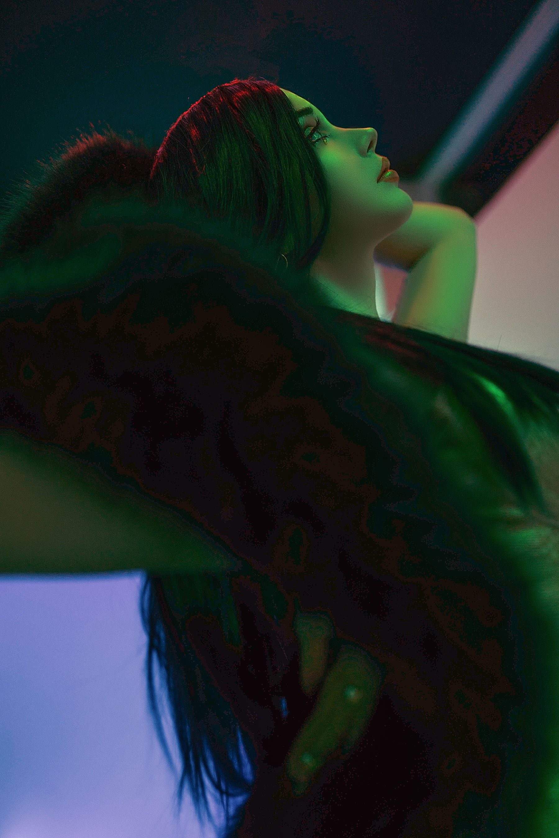 [COS福利] 国外美女SayaTheFox - Cyberpunk Dress第4张