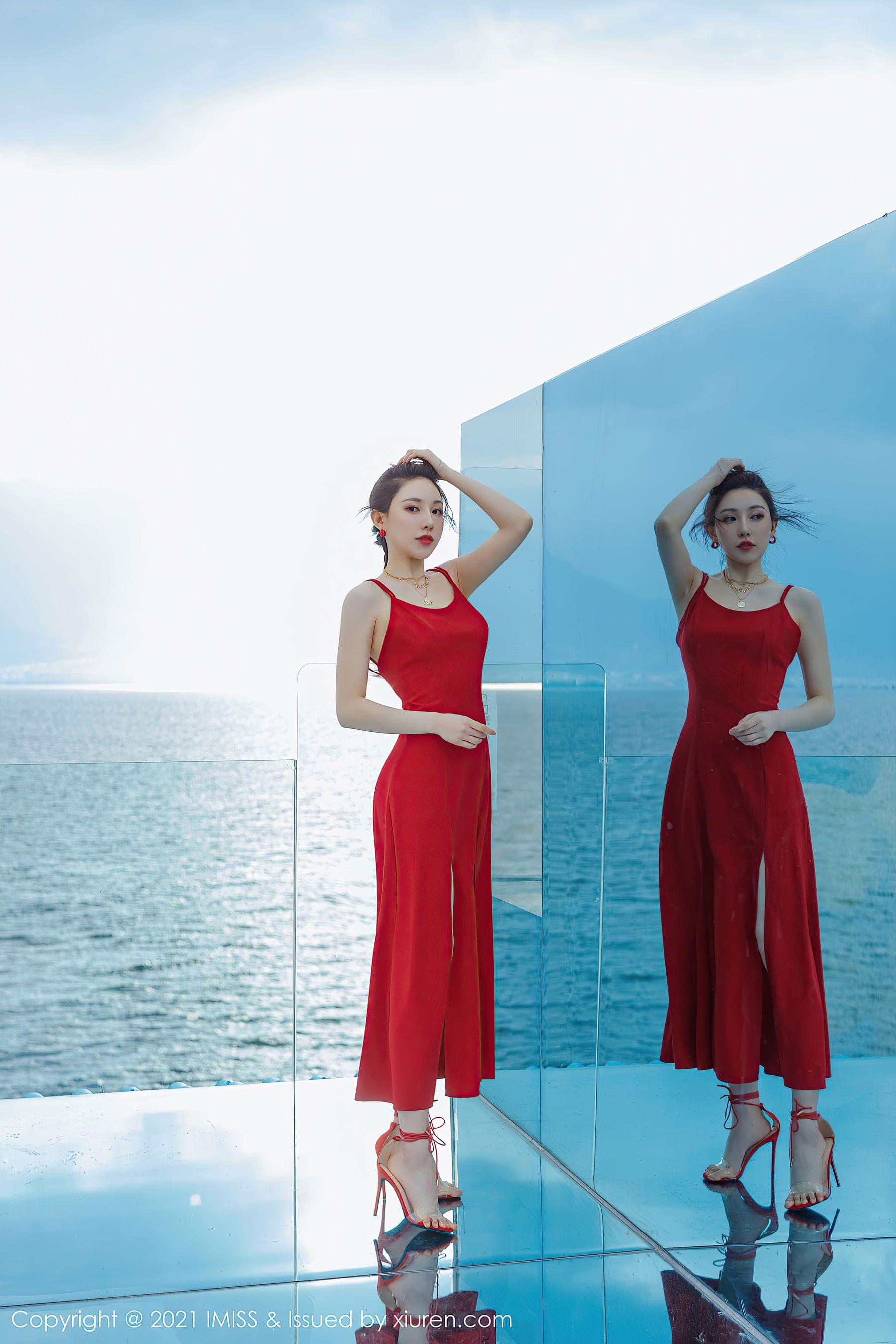 爱蜜社IMiss Vol.586 Lynn刘奕宁第4张