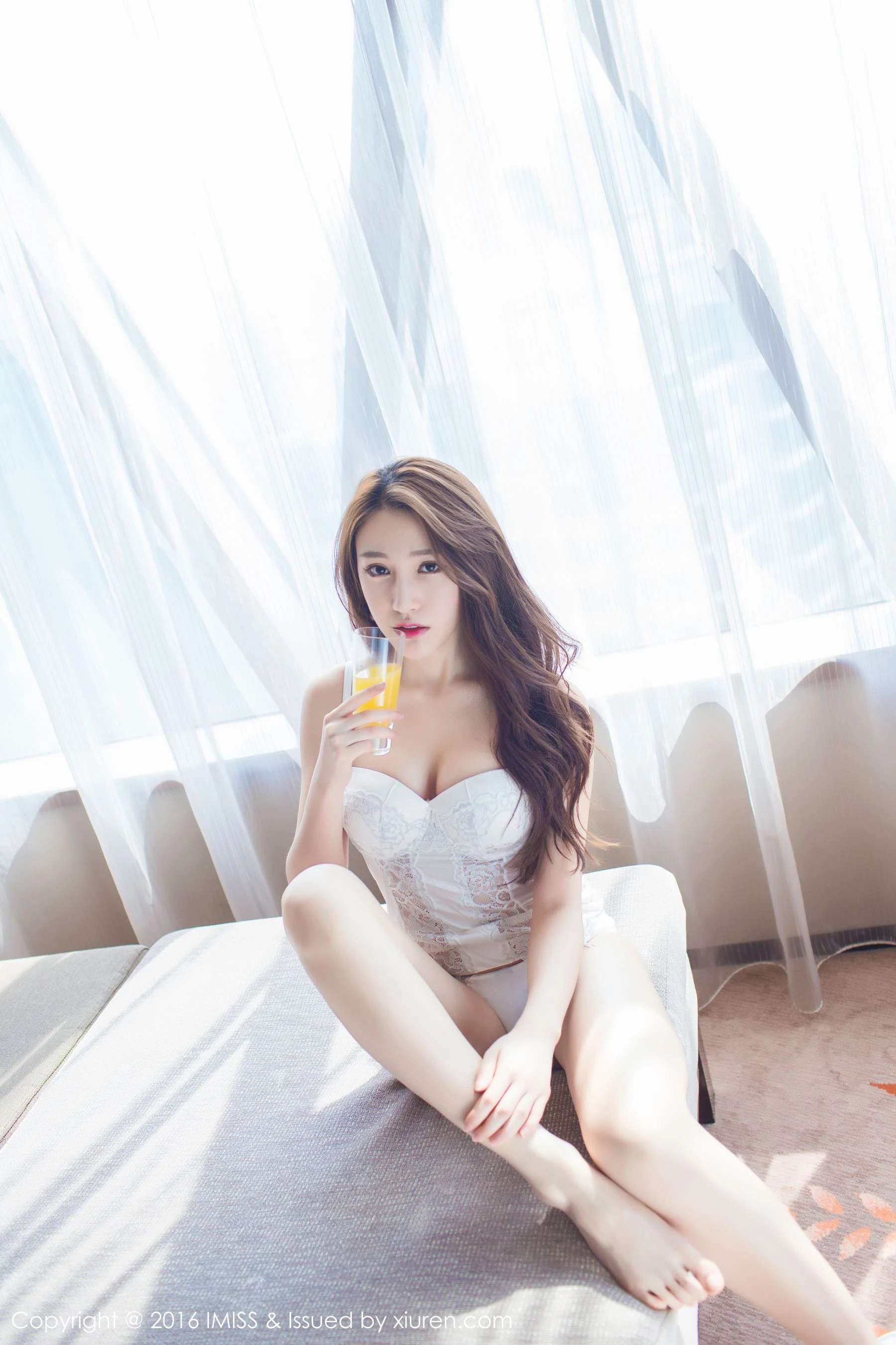  极品长腿美女@刘奕宁Lynn 爱蜜社IMiss Vol.080第11张