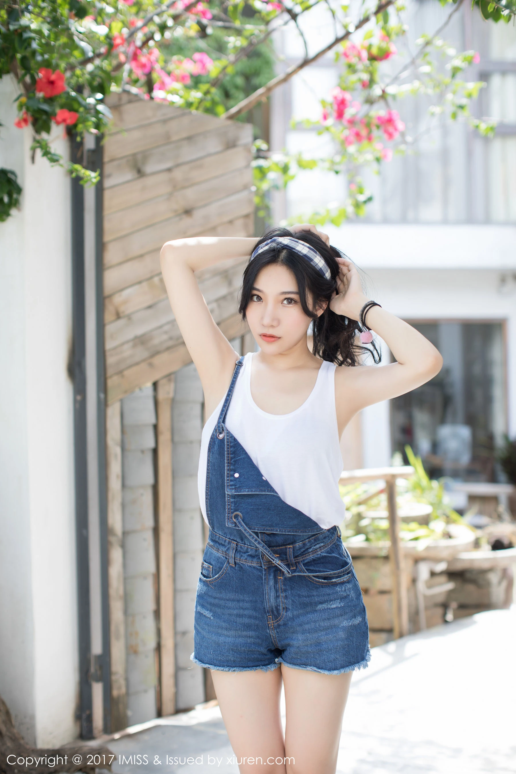 小狐狸Sica《牛仔短裤小清新系列》 爱蜜社 VOL.180第2张