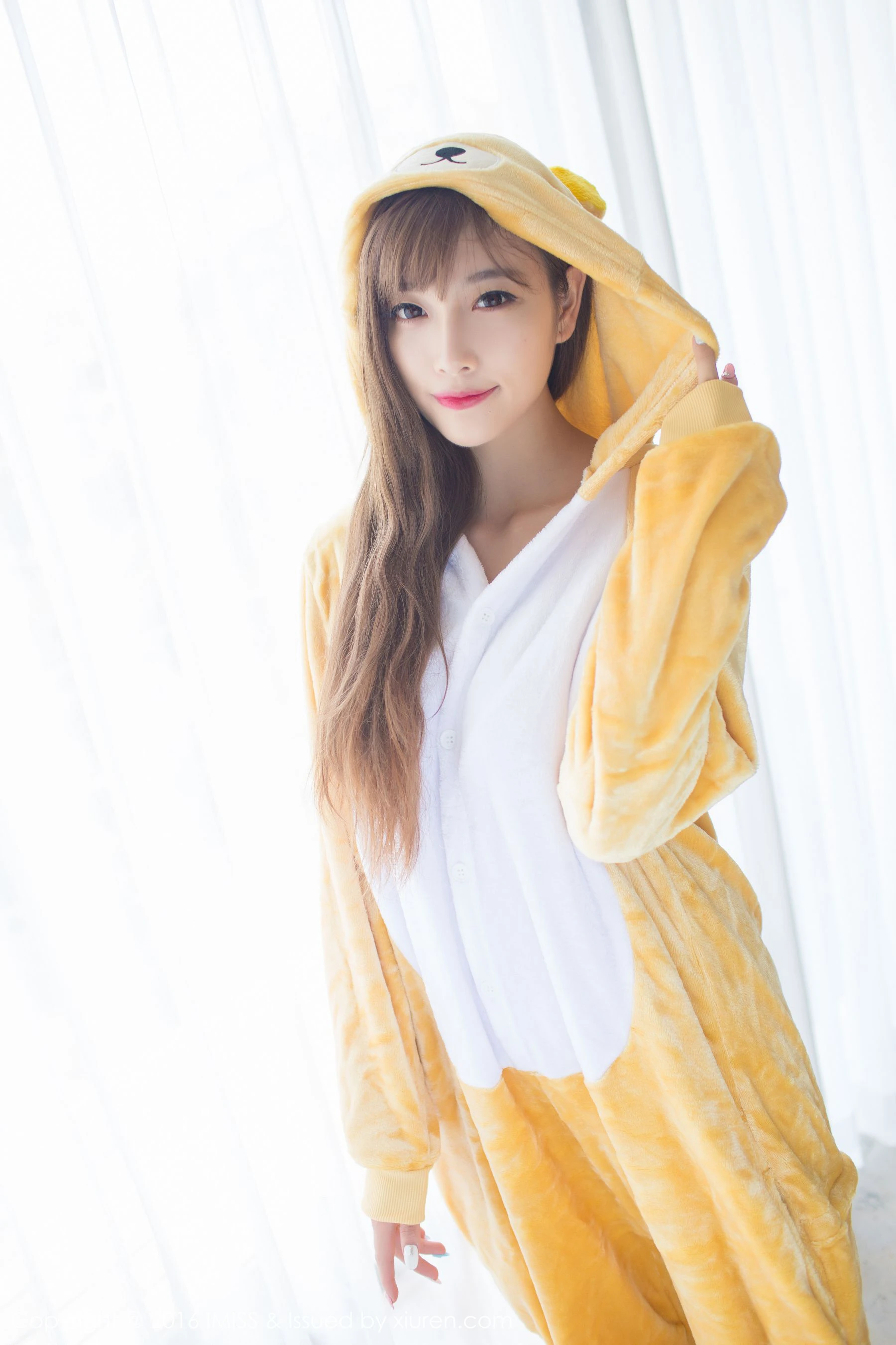 sugar小甜心CC《美女扮野兽+旗袍与丝袜》 爱蜜社IMiss Vol.136第2张